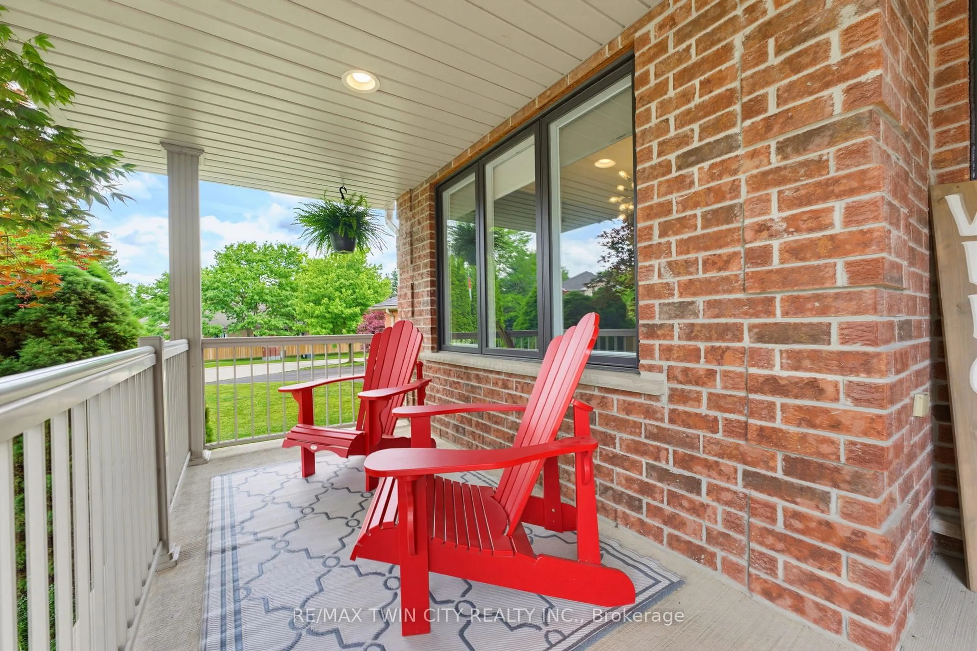 Patio, water/lake/river/ocean view for 9 Burnside Dr, North Dumfries Ontario N0B 1E0