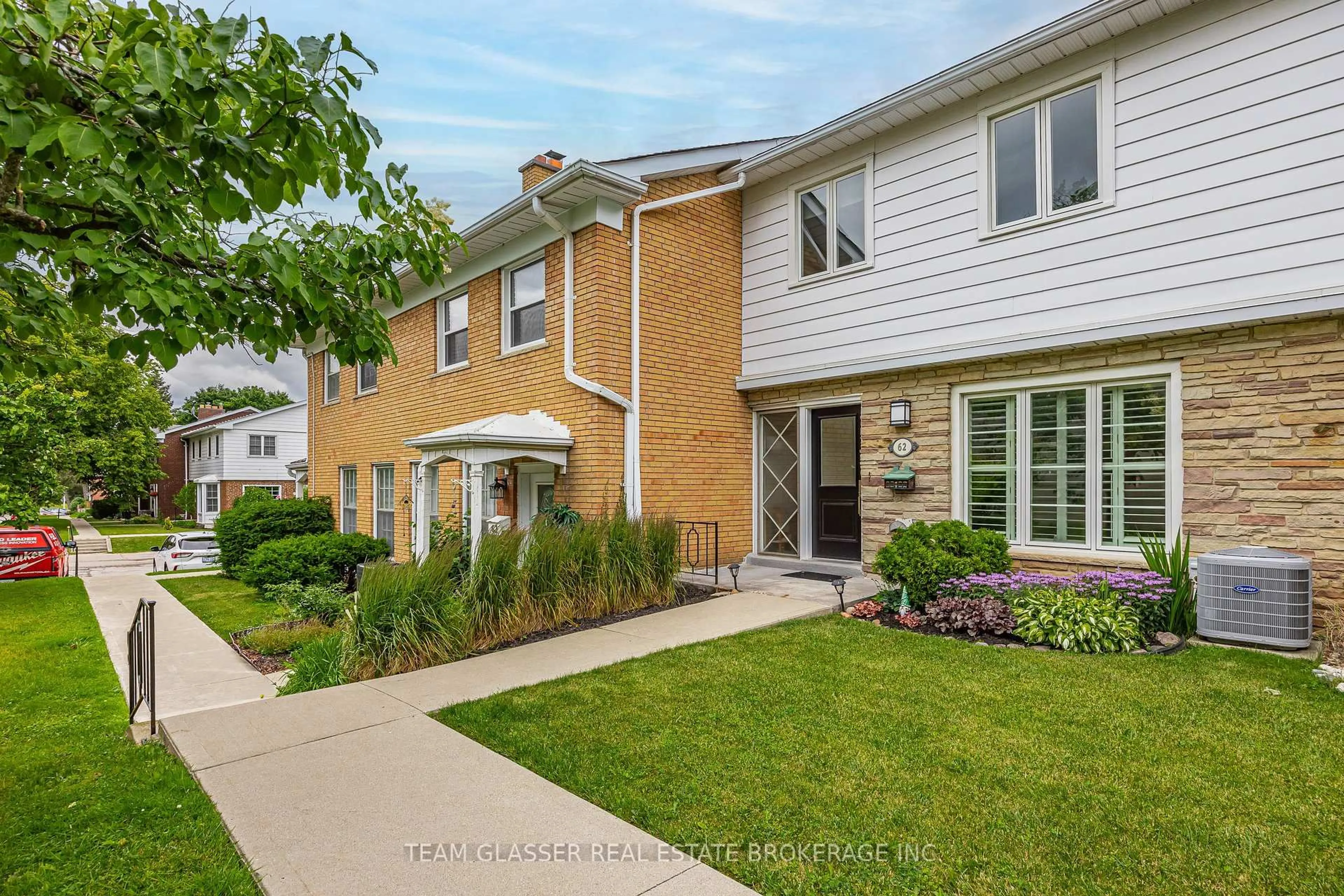 Home with brick exterior material, street for 1220 ROYAL YORK Rd #62, London North Ontario N6H 3Z9