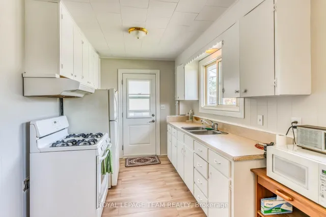 329 Wylie St, Almonte 5