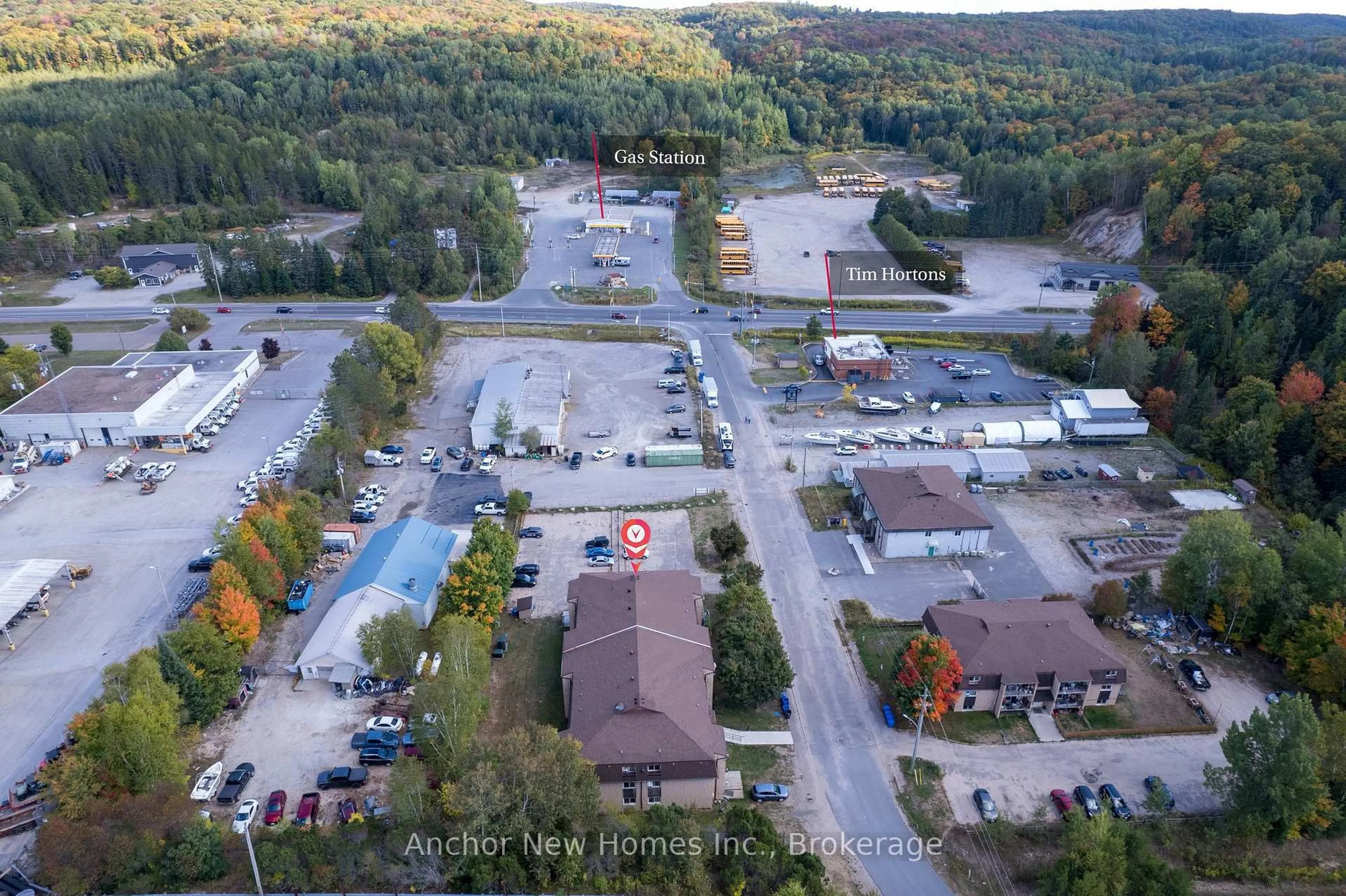 A pic from outside/outdoor area/front of a property/back of a property/a pic from drone, mountain view for 20 Valleyview Dr, Bancroft Ontario K0L 1C0