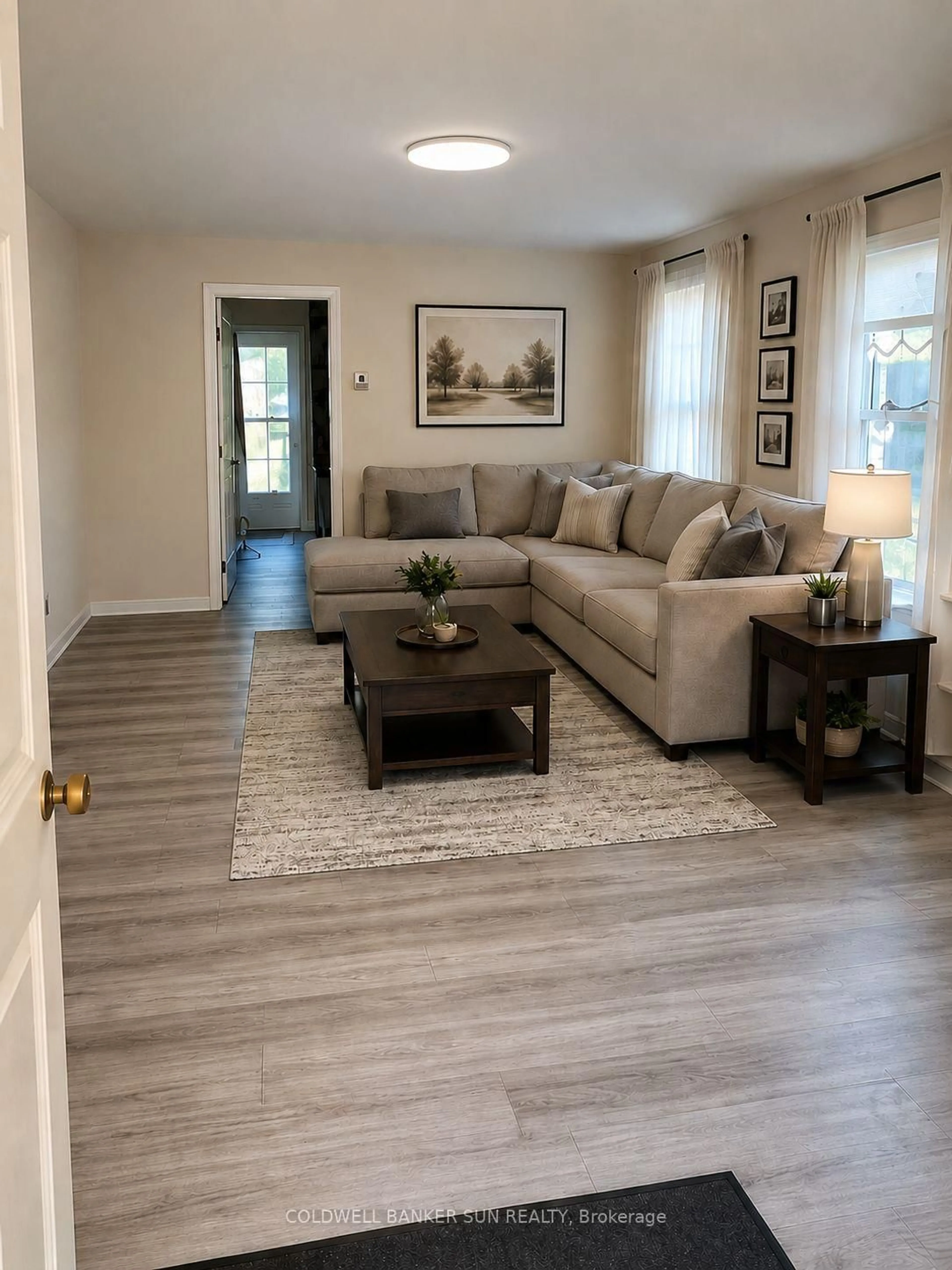 Living room with furniture, unknown for 500 Canterbury St, Woodstock Ontario N4S 4K7
