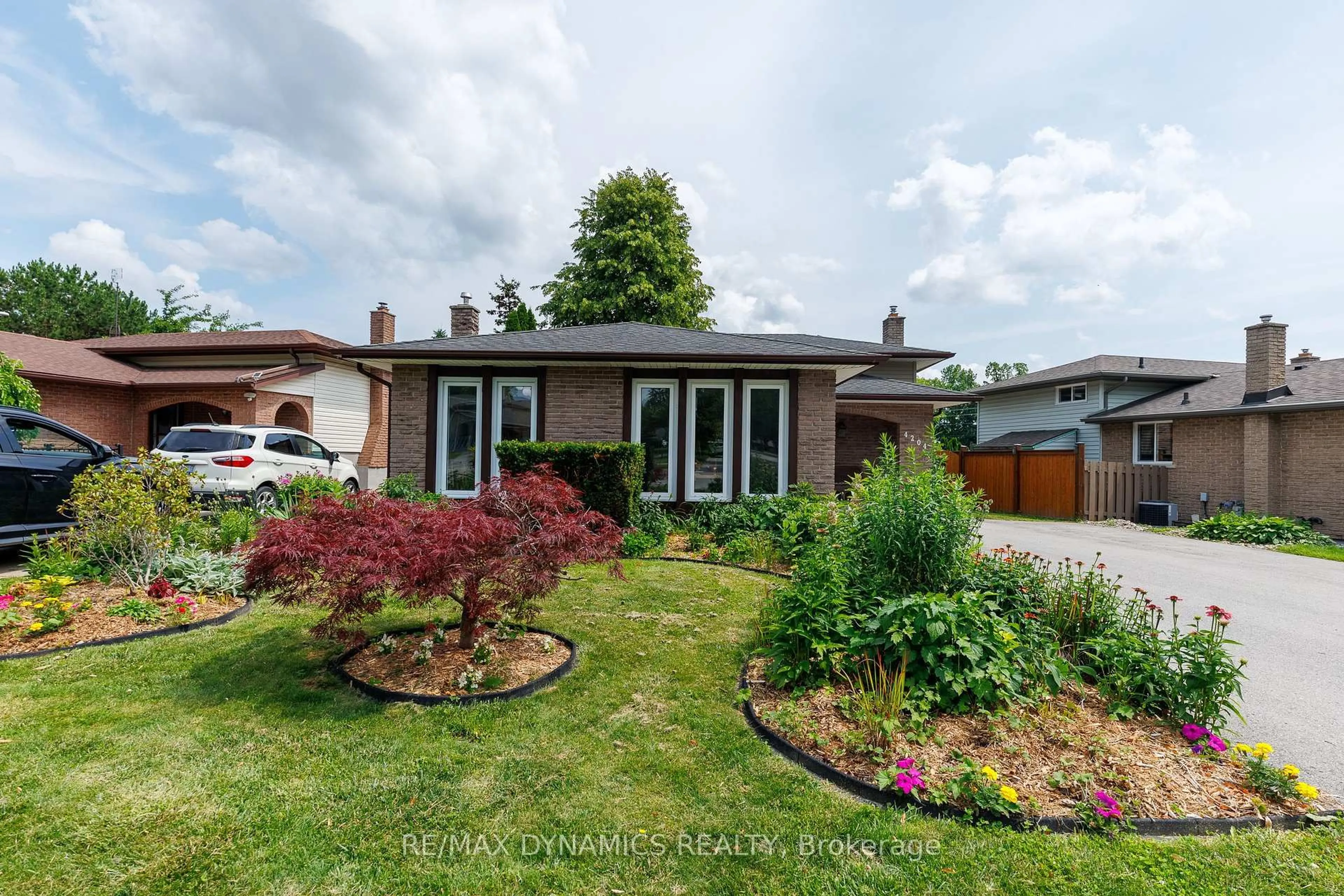 Unknown for 4204 Brookdale Dr, Niagara Falls Ontario L2H 2B5