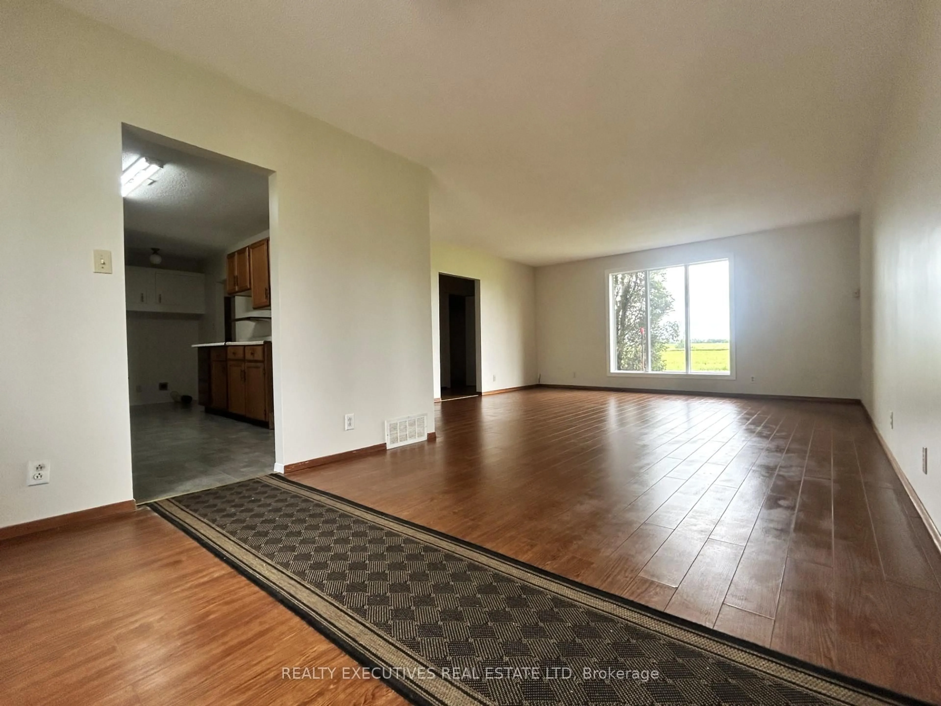 A pic of a room for 11478 Van Camp Rd, North Dundas Ontario K0C 2K0