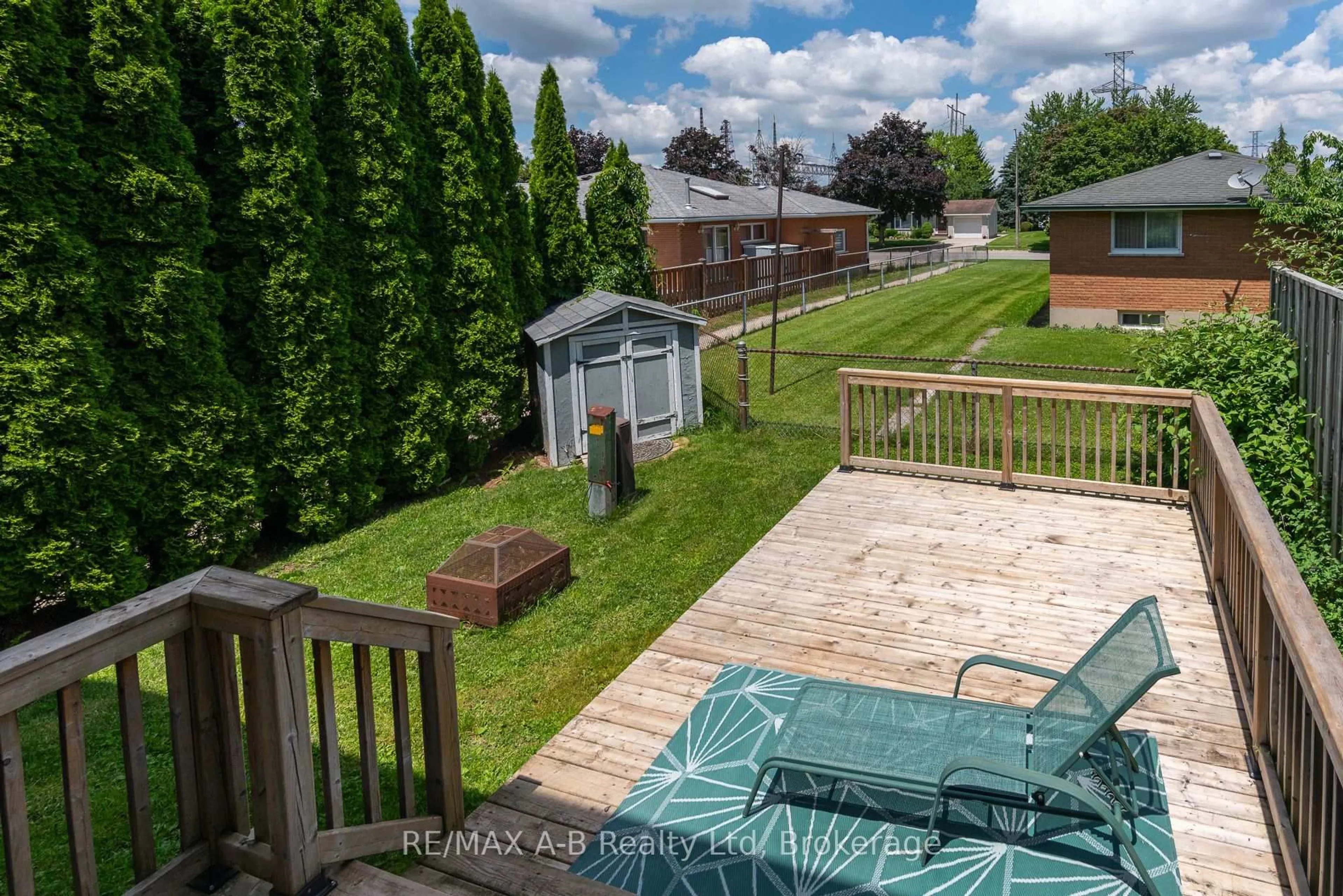 A pic from outside/outdoor area/front of a property/back of a property/a pic from drone, unknown for 108 Walsh Cres, Stratford Ontario N5A 7X7
