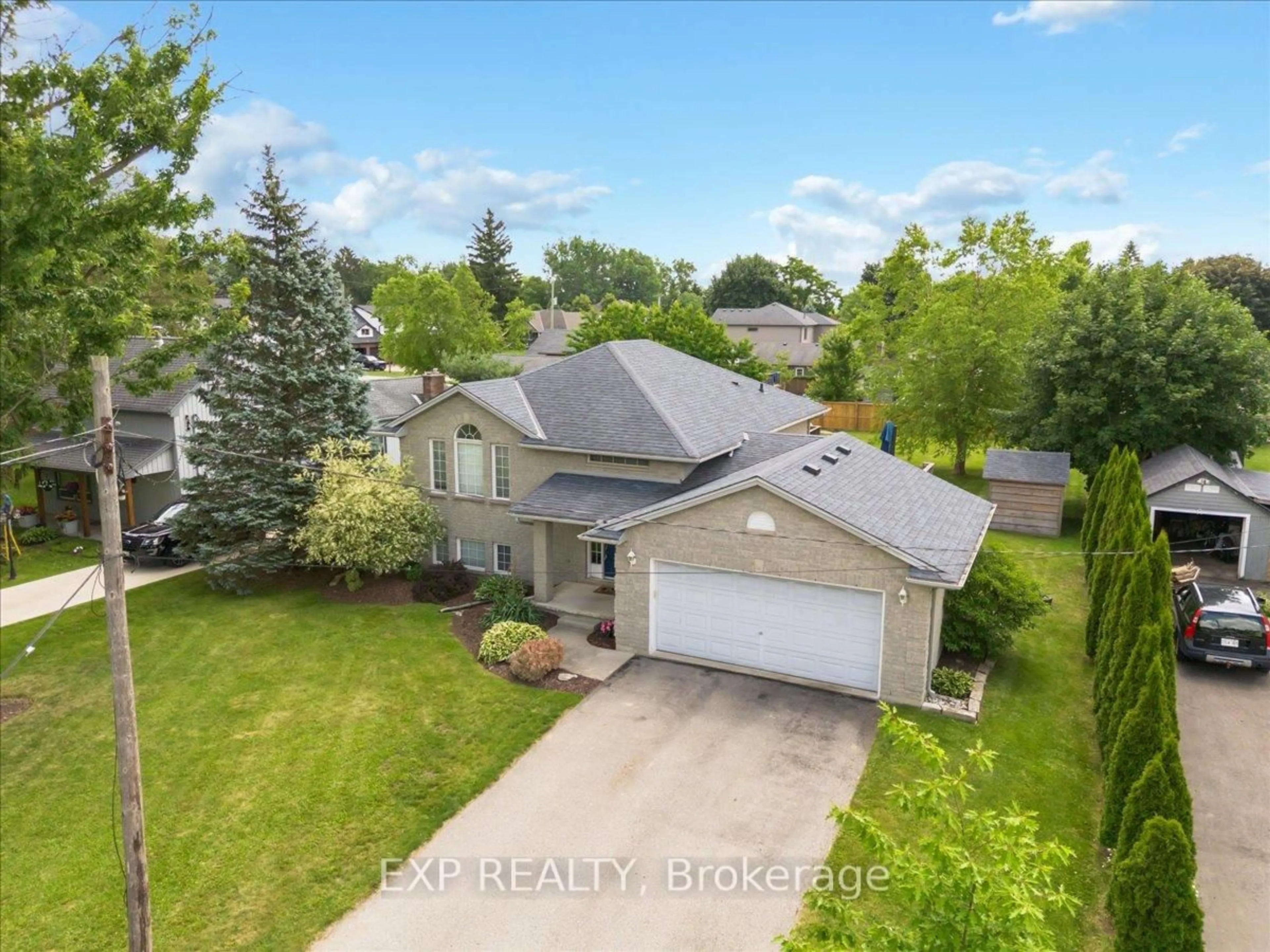 A pic from outside/outdoor area/front of a property/back of a property/a pic from drone, street for 122 1/2 Railway Ave, Middlesex Centre Ontario N0L 1P0