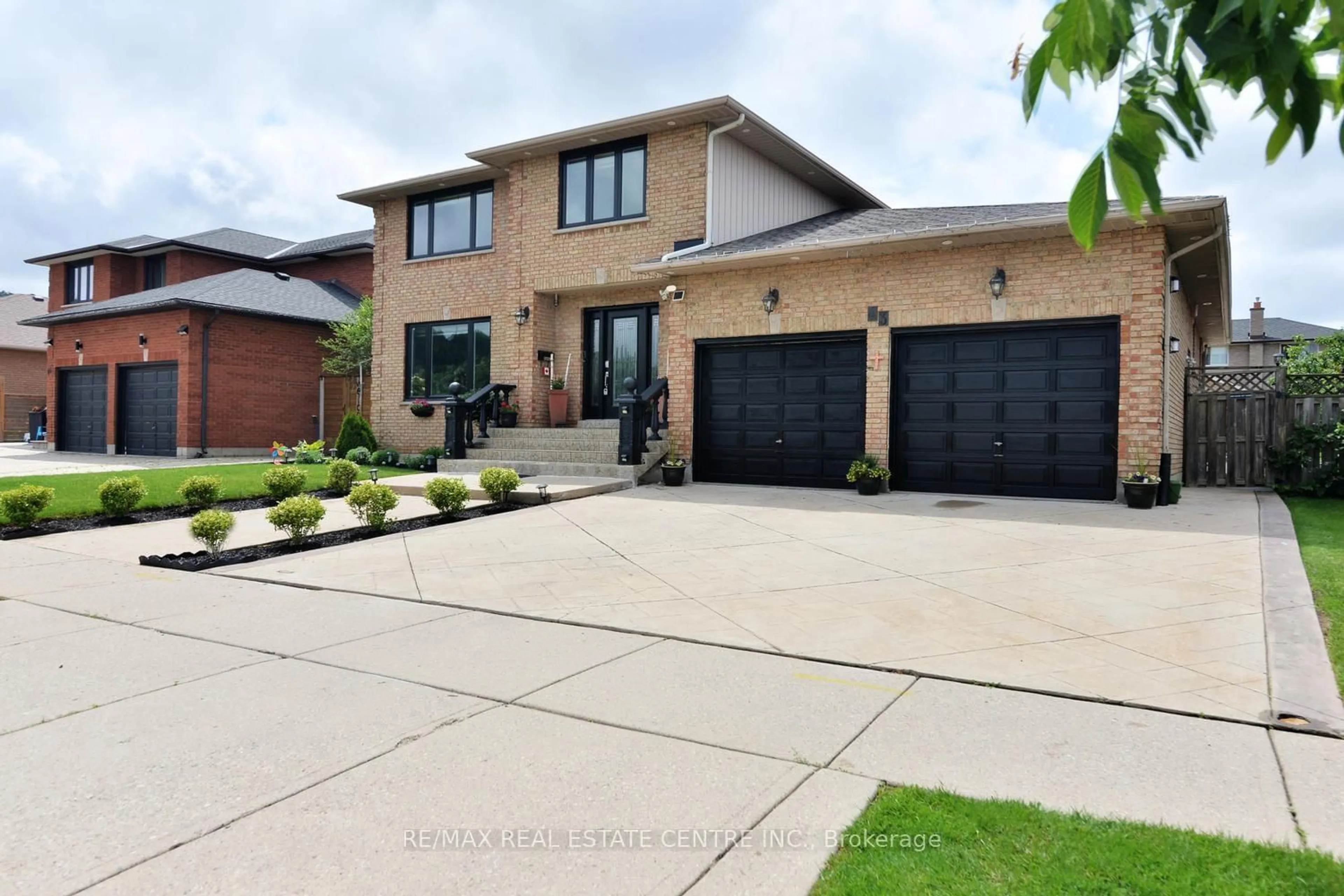 Home with brick exterior material, street for 43 Regalview Dr, Hamilton Ontario L8G 4Y7