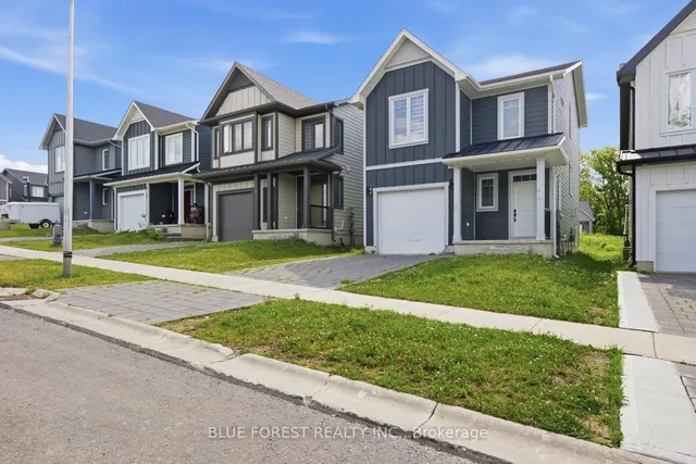 23 Christopher Crt, London South 4