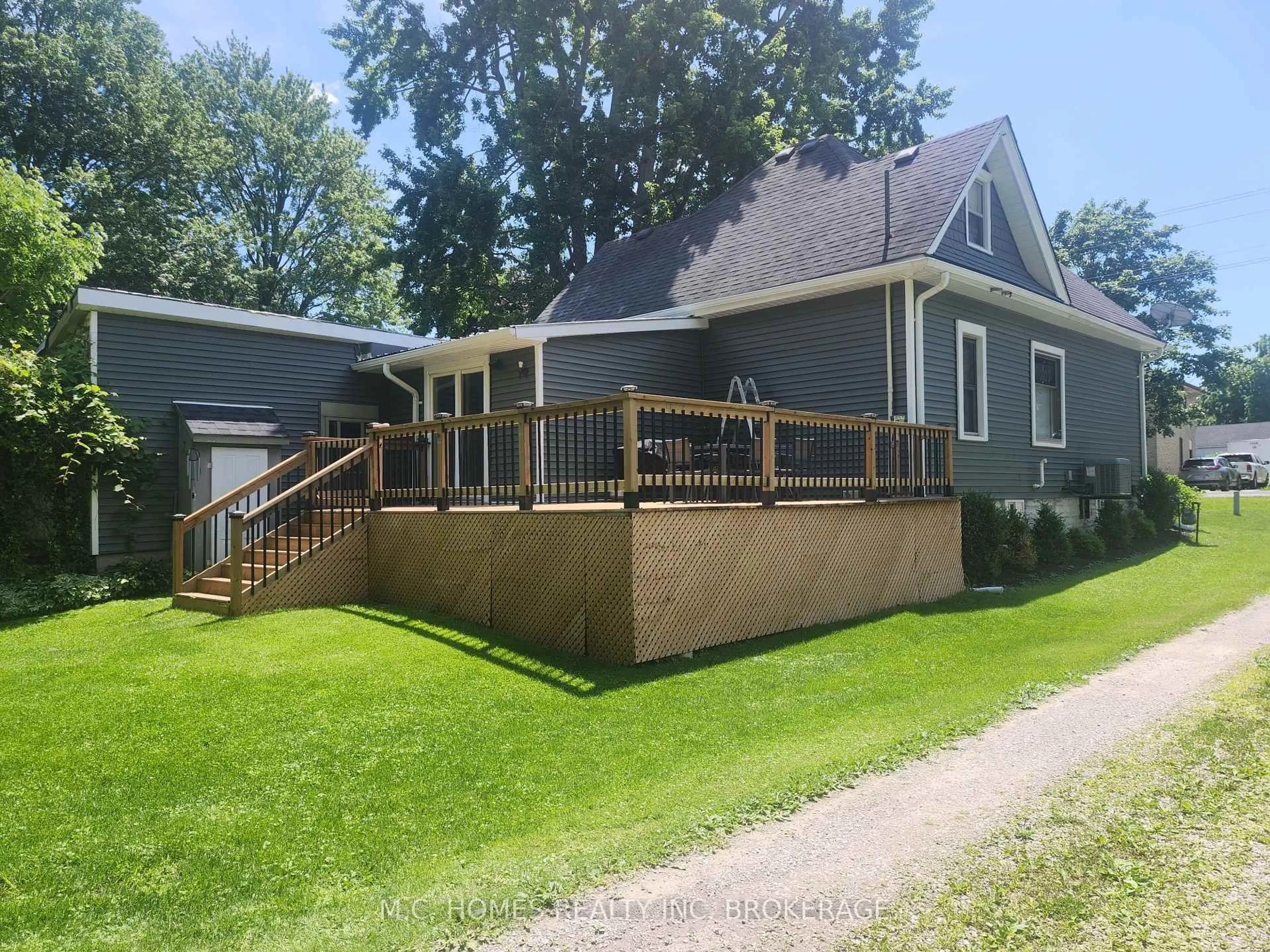 A pic from outside/outdoor area/front of a property/back of a property/a pic from drone, street for 10140 Iona Rd, Southwold Ontario N0L 1P0