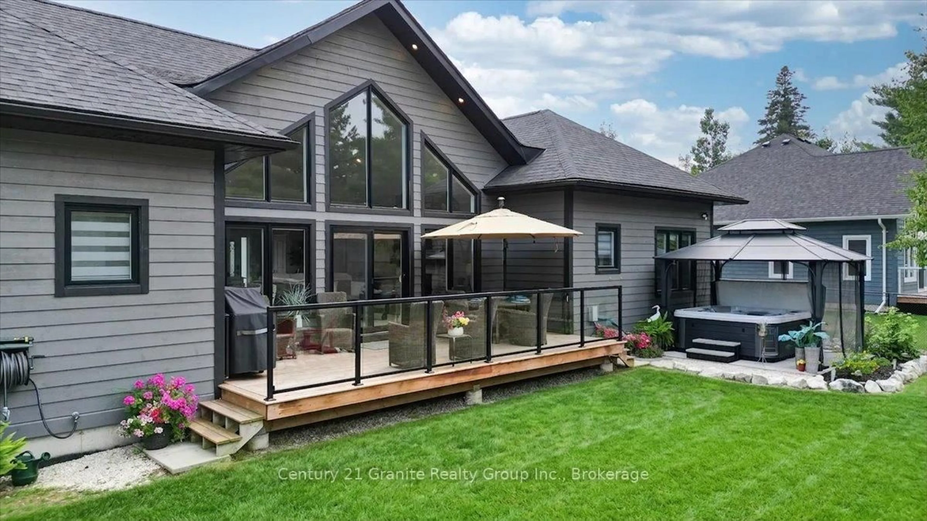 Home with vinyl exterior material, mountain view for 9 Bancroft Ridge Dr, Bancroft Ontario K0L 1C0