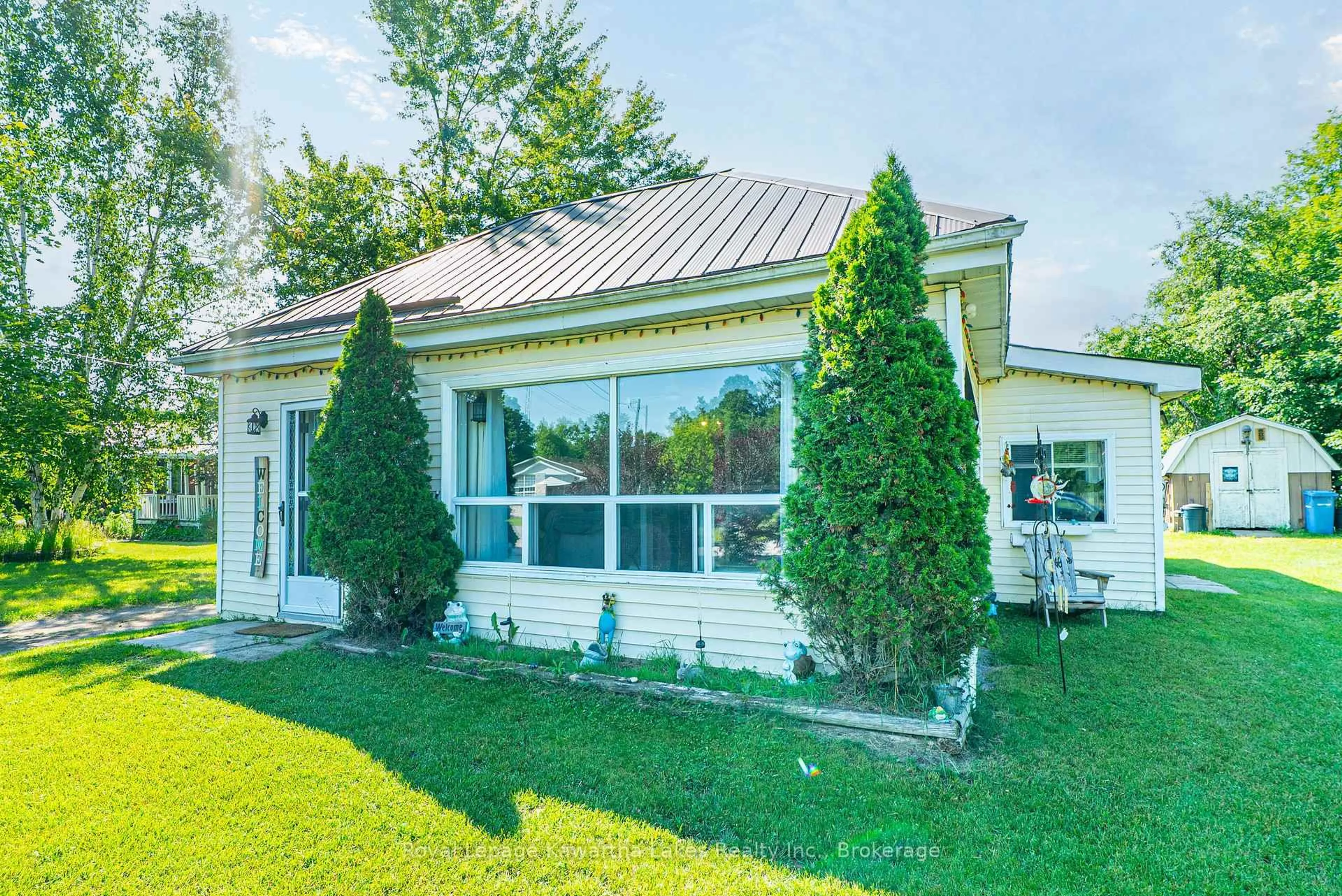 Home with vinyl exterior material, unknown for 3305 County Rd 48, Havelock-Belmont-Methuen Ontario K0L 1Z0