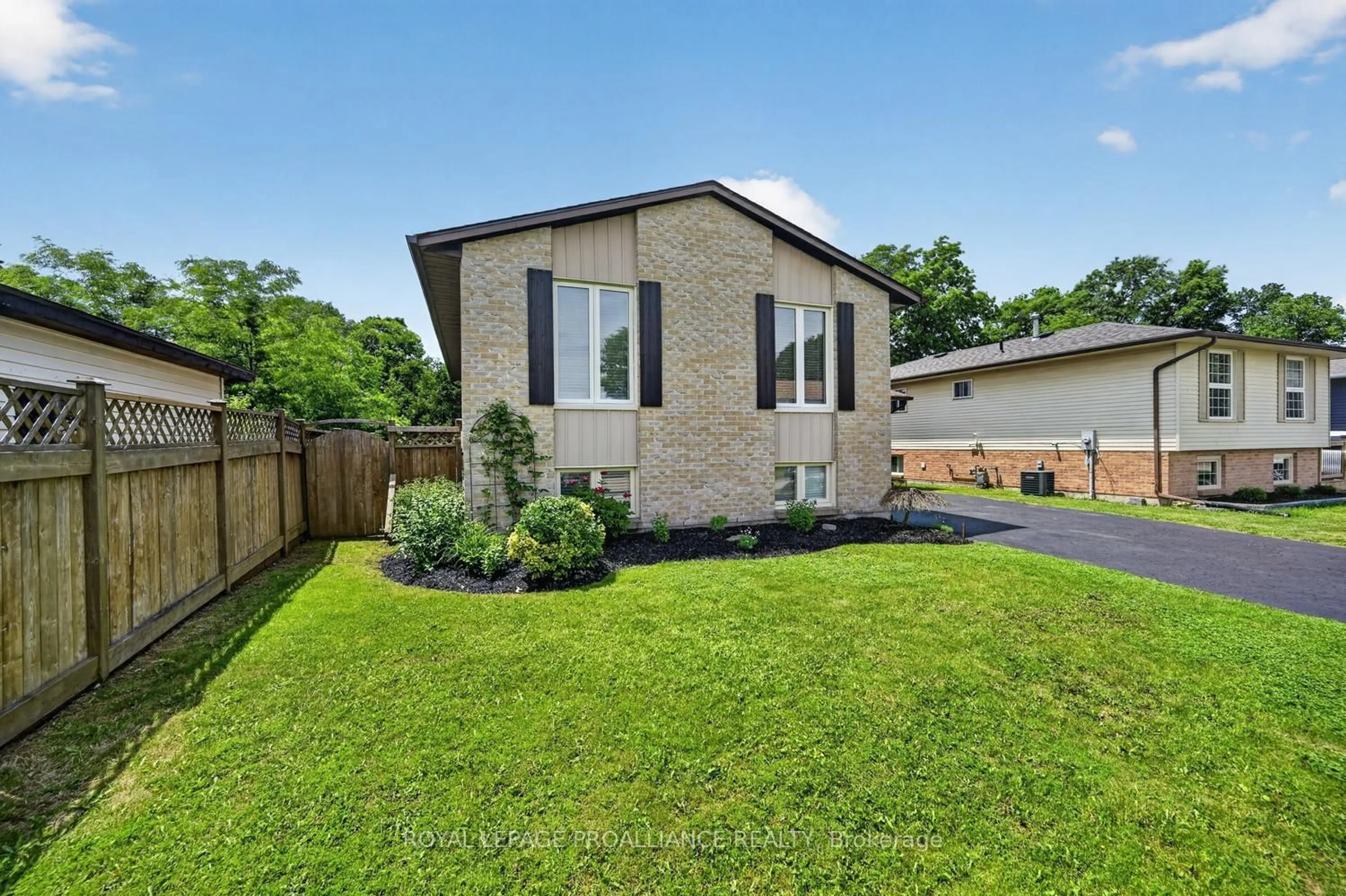 Home with brick exterior material, street for 57 Cambridge Cres, Brockville Ontario K6V 6L7