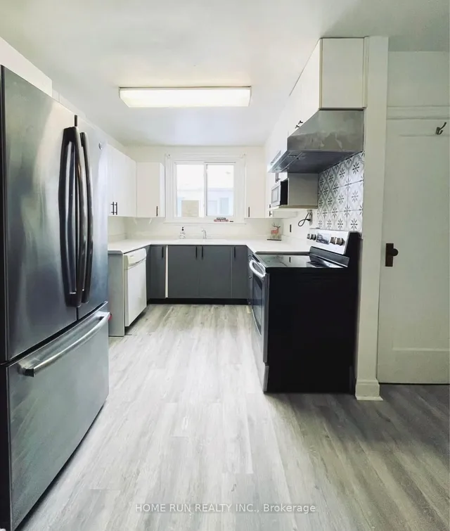 378 Enfield Ave, Ottawa 4