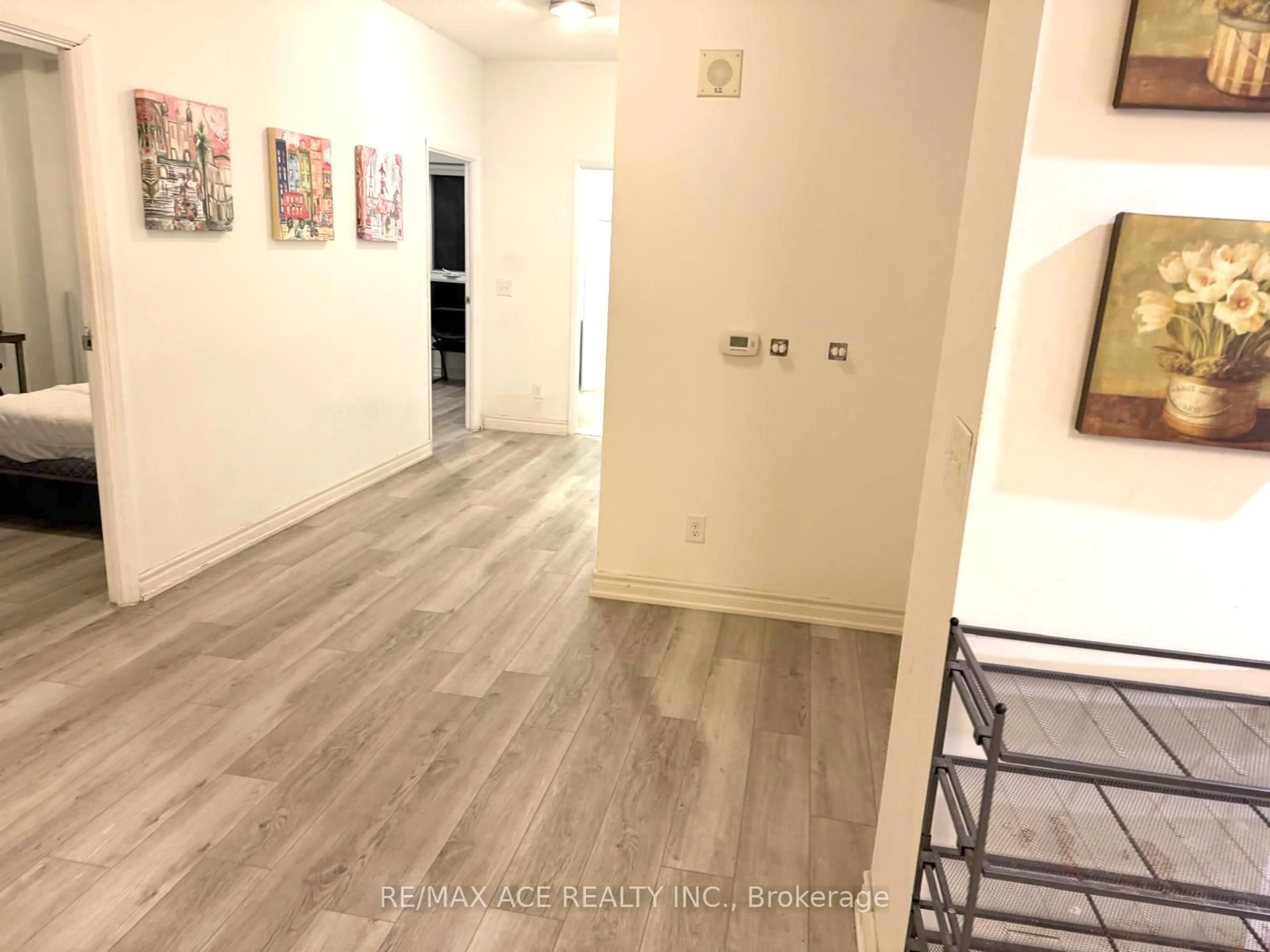 Unknown for 158 King St #504, Waterloo Ontario N2J 0E5