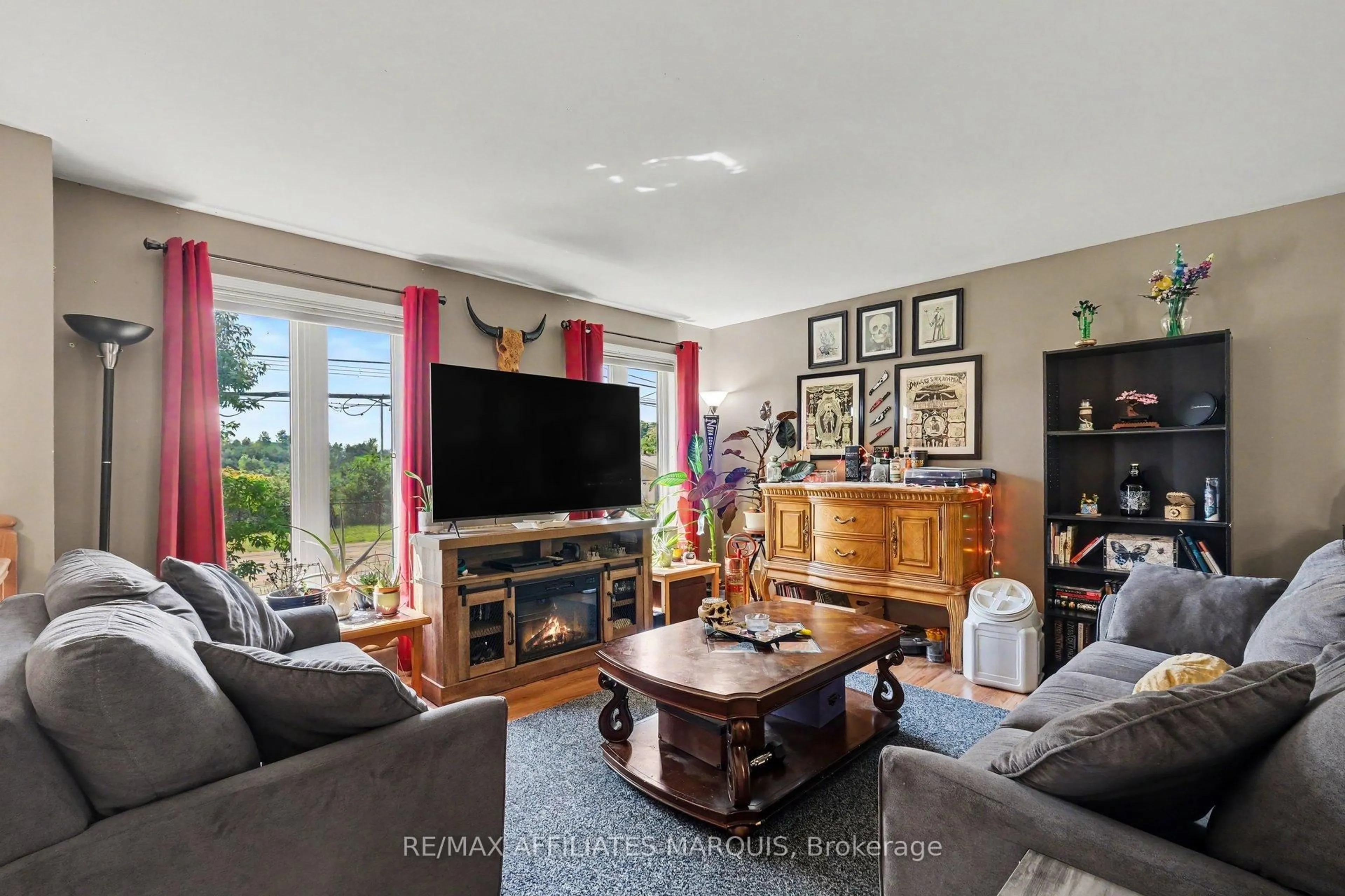 Living room with furniture, unknown for 7496 Roger Stevens Dr, Smiths Falls Ontario K7A 4X9