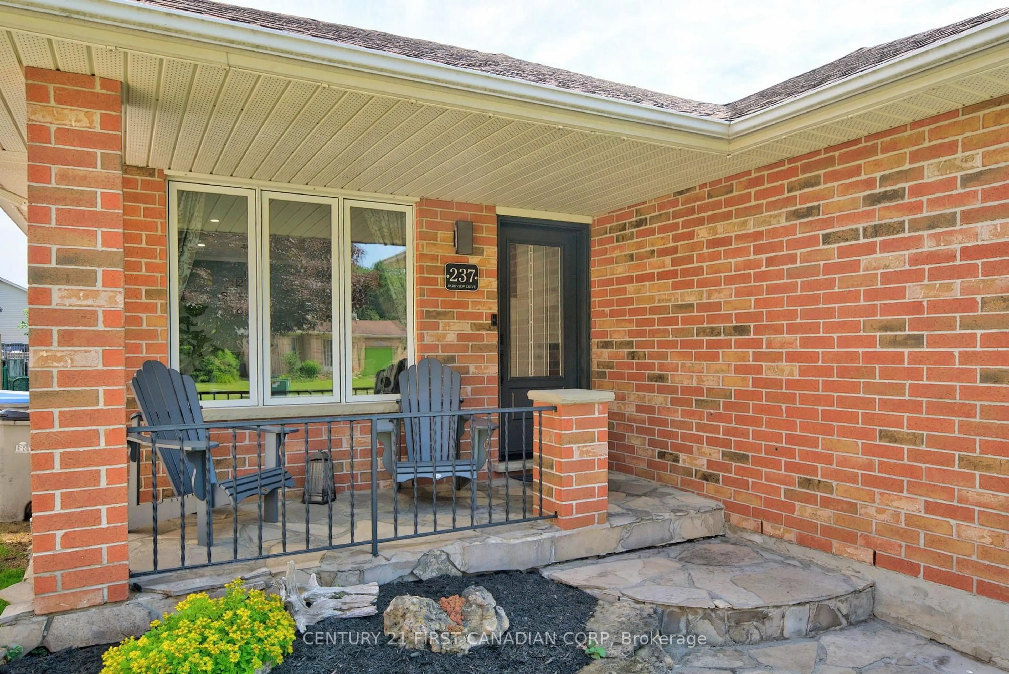 Unknown for 237 Parkview Dr, Strathroy-Caradoc Ontario N7G 4C1