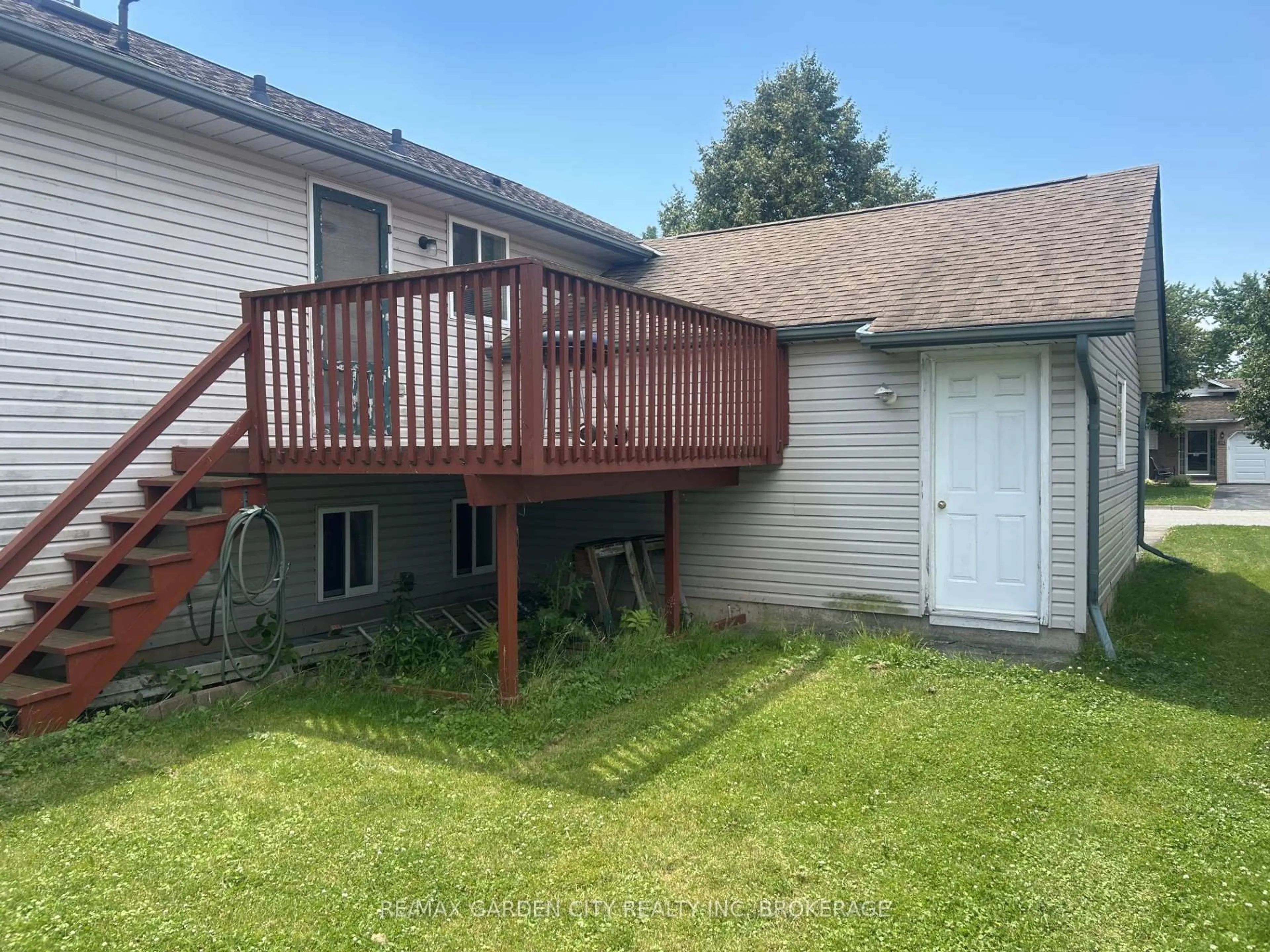 Unknown for 822 Woodside Crt, Fort Erie Ontario L2A 6R5
