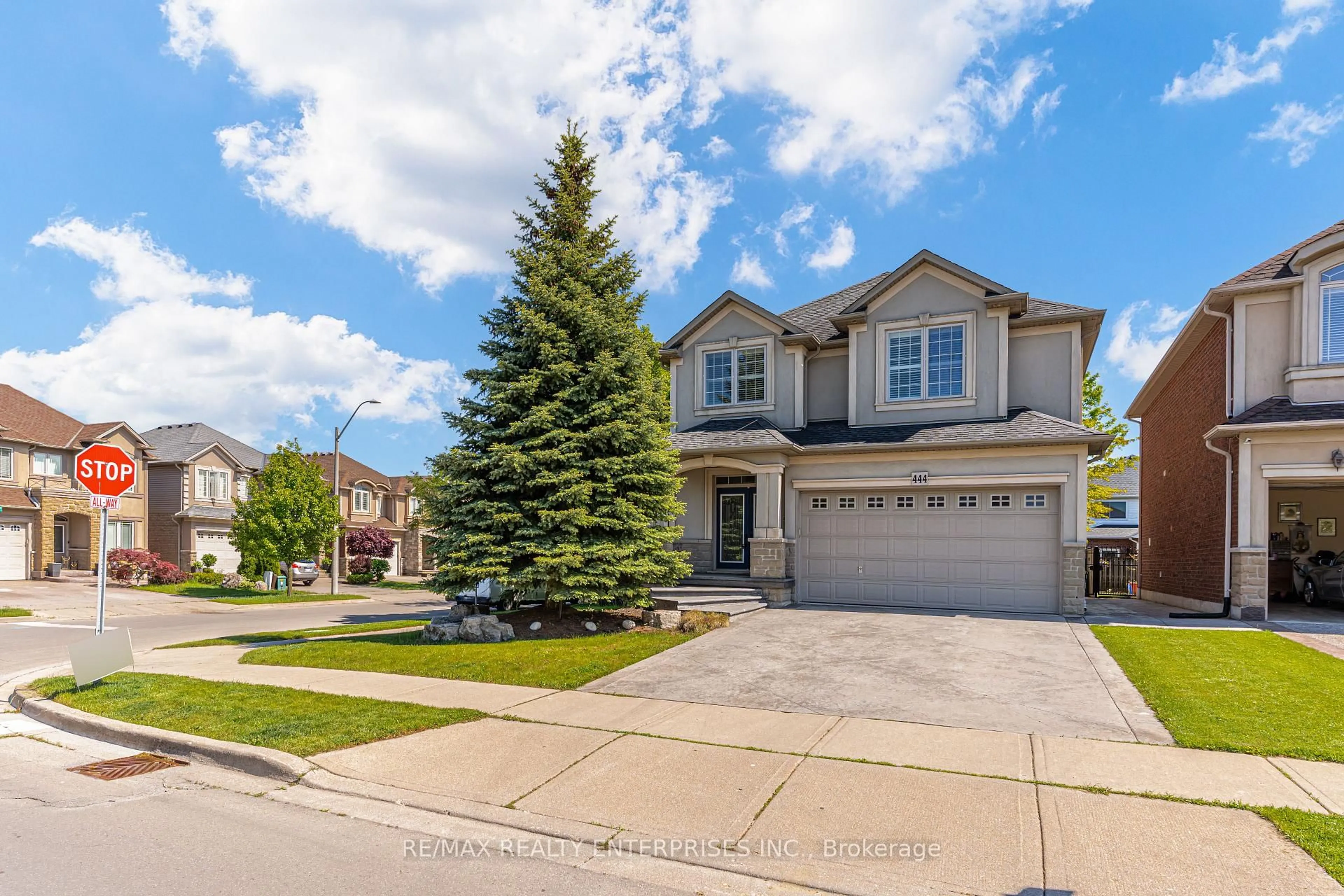Unknown for 444 Dicenzo Dr, Hamilton Ontario L9B 0B3