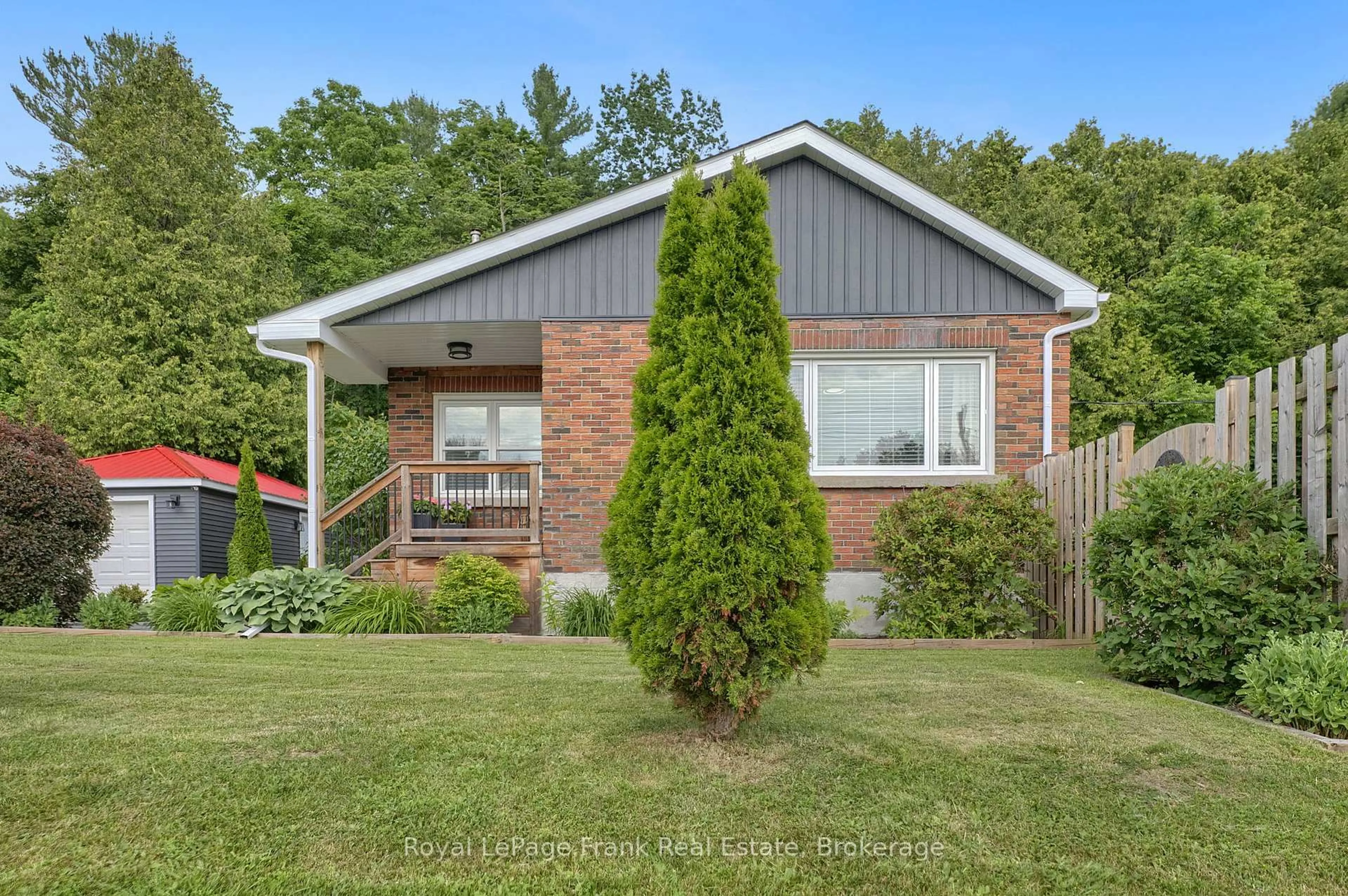 Home with brick exterior material, unknown for 3461 Burnham St, Hamilton Township Ontario K9A 4J7