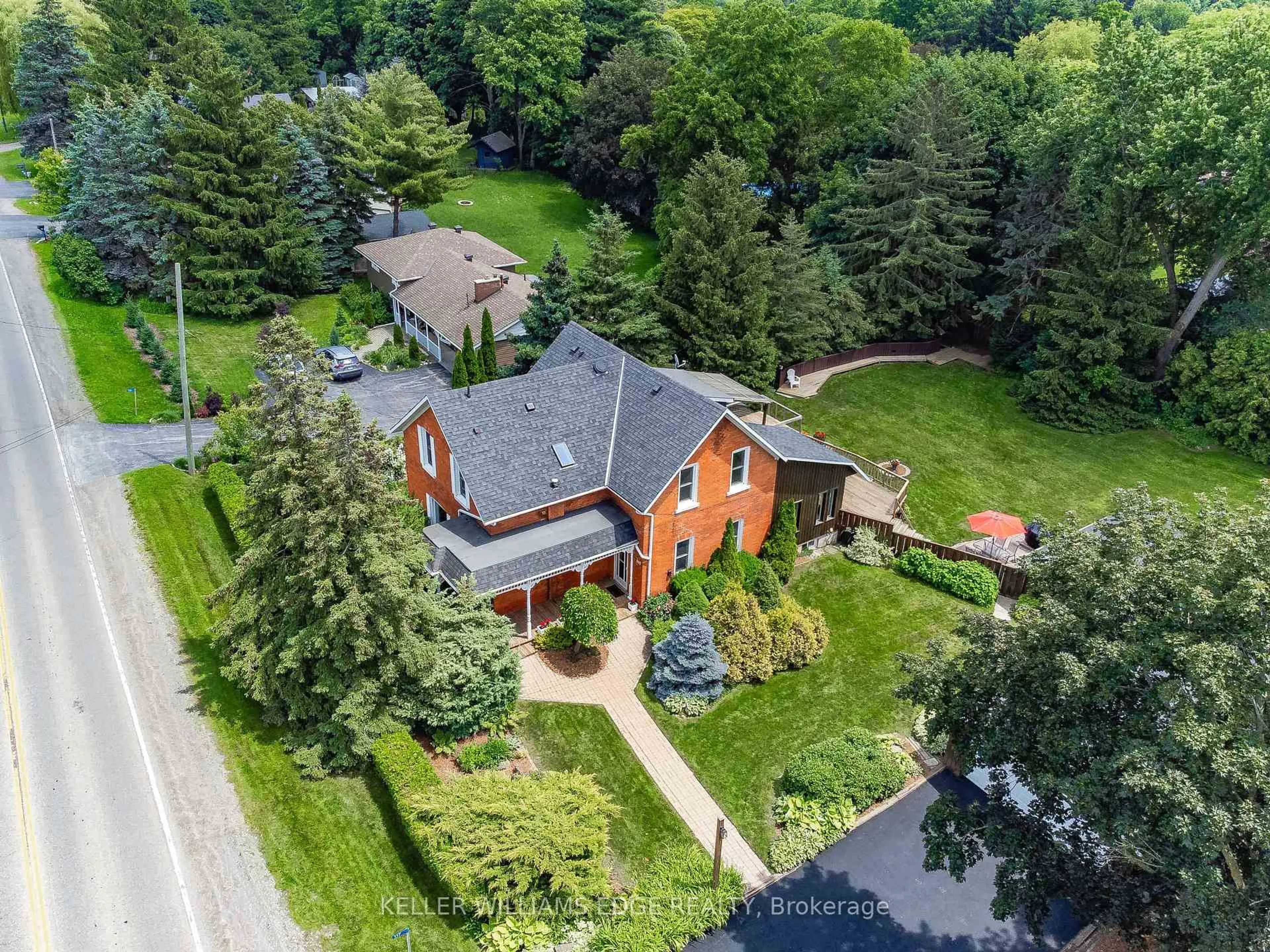 A pic from outside/outdoor area/front of a property/back of a property/a pic from drone, street for 117 Highway 8, Hamilton Ontario L9H 4V7