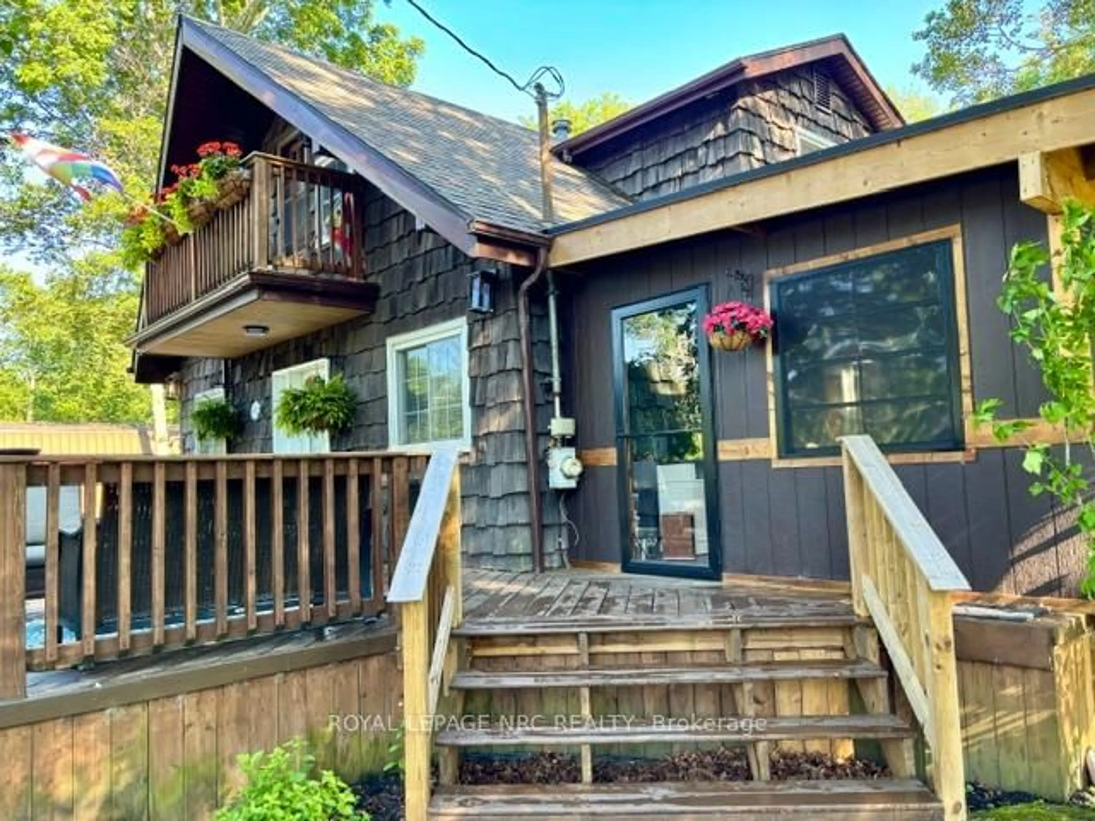 Patio, unknown for 4882 Mapleview Cres, Port Colborne Ontario L0S 1R0