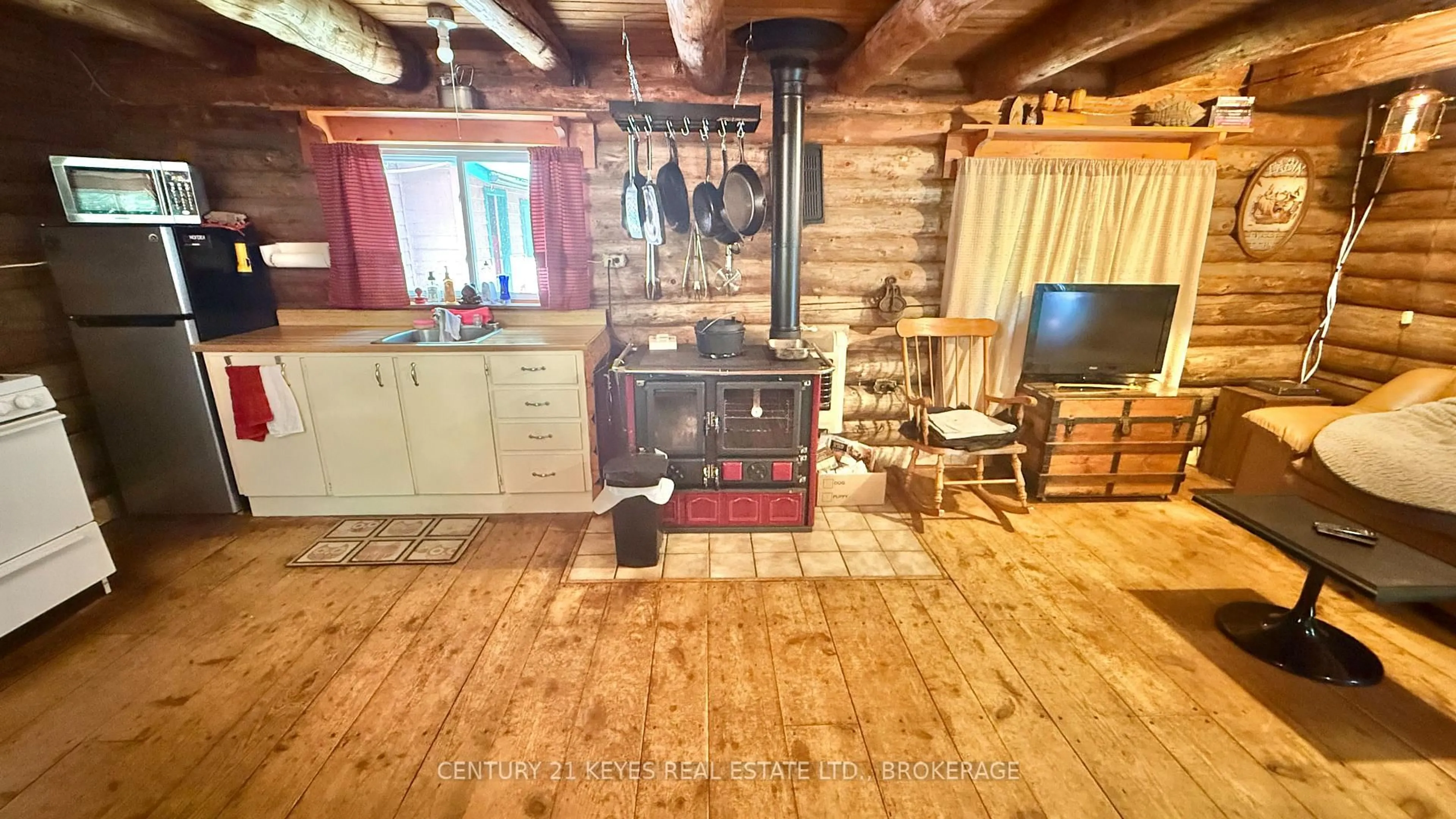 Rustic kitchen, unknown for 1010 Lakefront Circ, Mountain Grove Ontario K0H 2E0