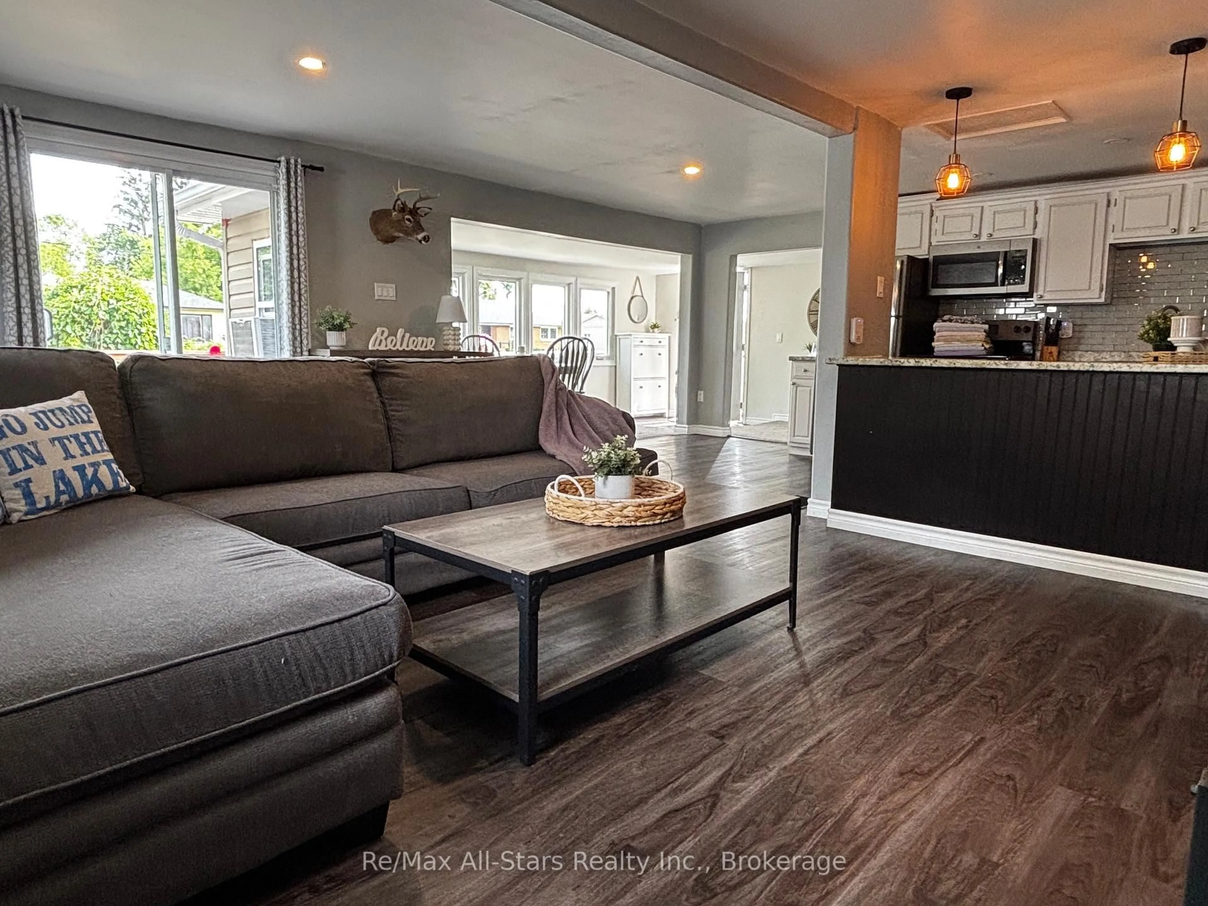 Living room with furniture, unknown for 417 Long Beach Rd, Kawartha Lakes Ontario K0M 1G0