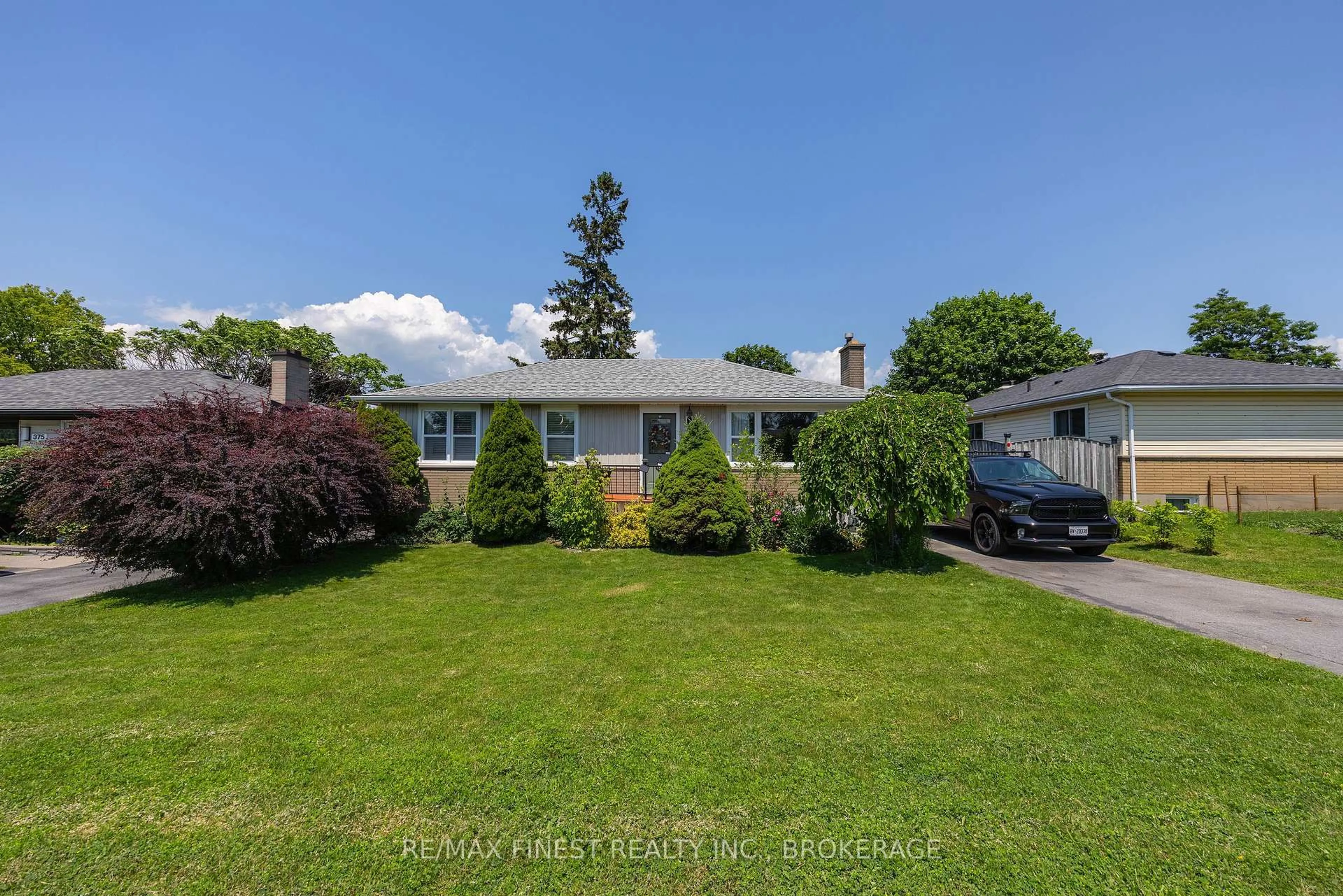 A pic from outside/outdoor area/front of a property/back of a property/a pic from drone, street for 371 Old Quarry Rd, Kingston Ontario K7M 3L2