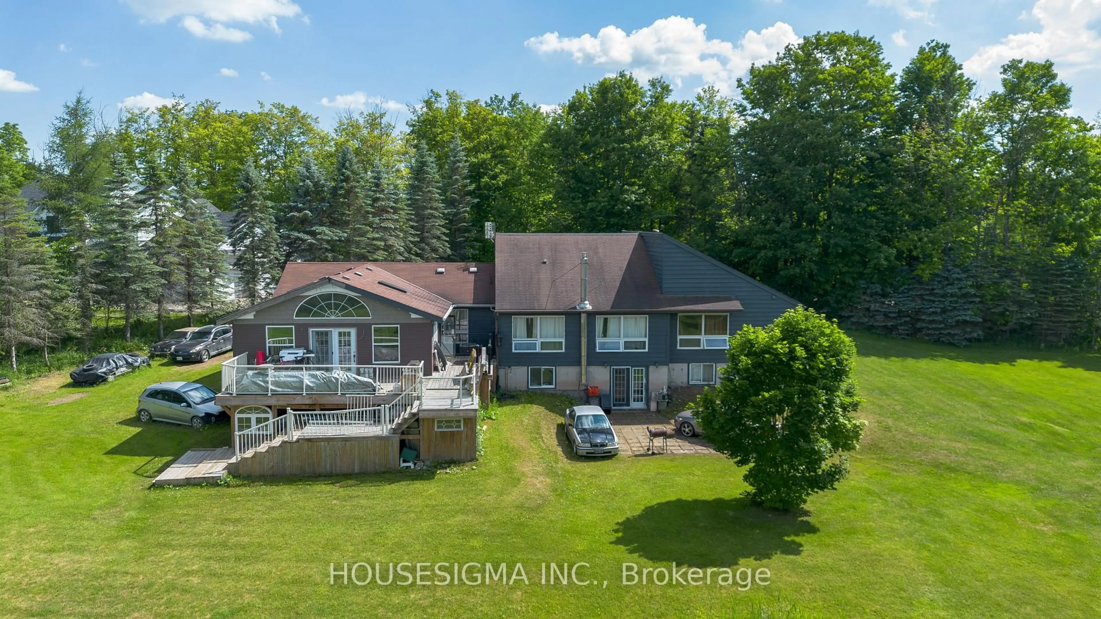 A pic from outside/outdoor area/front of a property/back of a property/a pic from drone, water/lake/river/ocean view for 5647 First Line, Erin Ontario L0N 1N0
