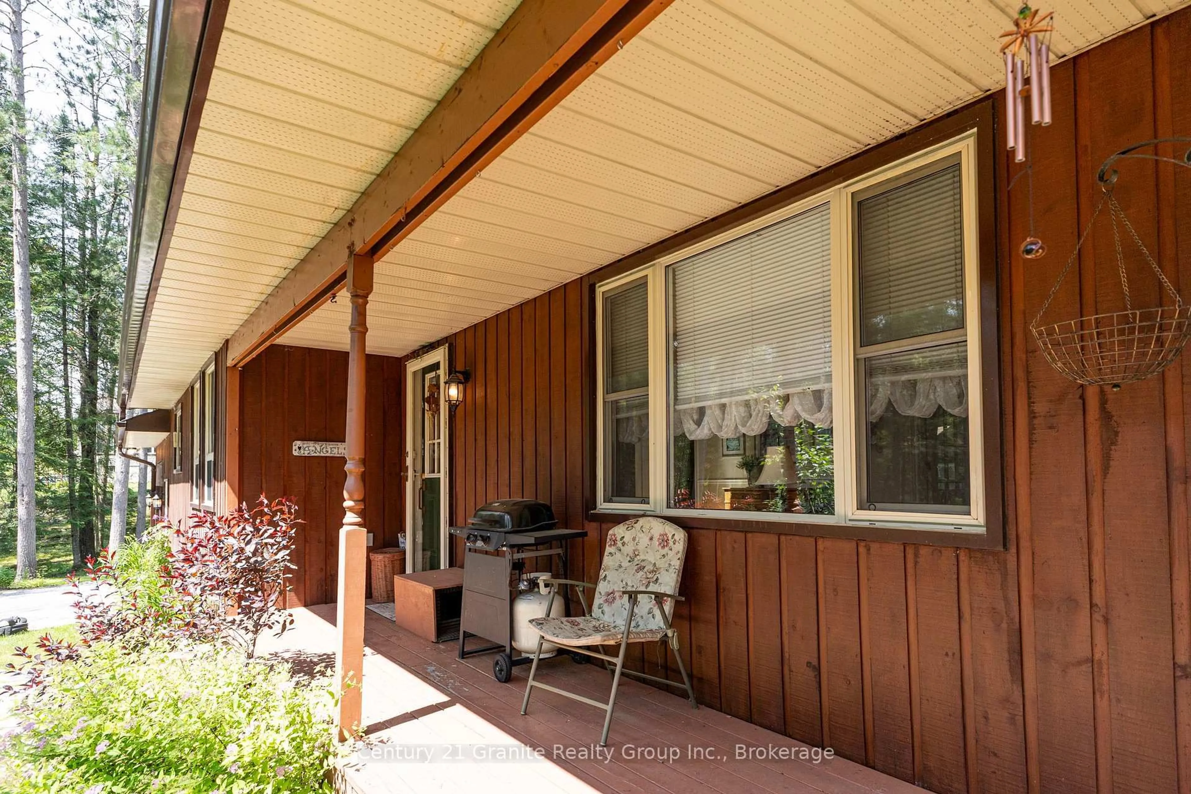 Patio, street for 1161 Howland Junction Rd, Minden Hills Ontario K0M 2K0