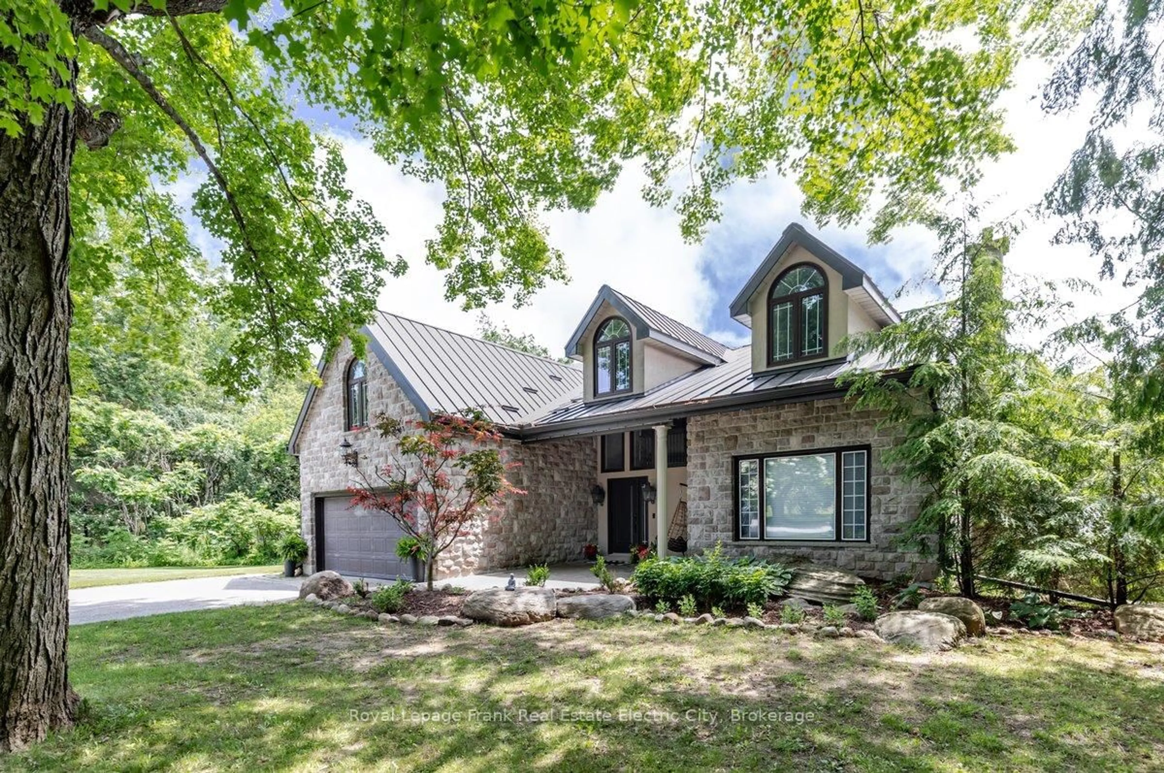 Home with brick exterior material, street for 489 Franklin Dr, Selwyn Ontario K9J 6X3