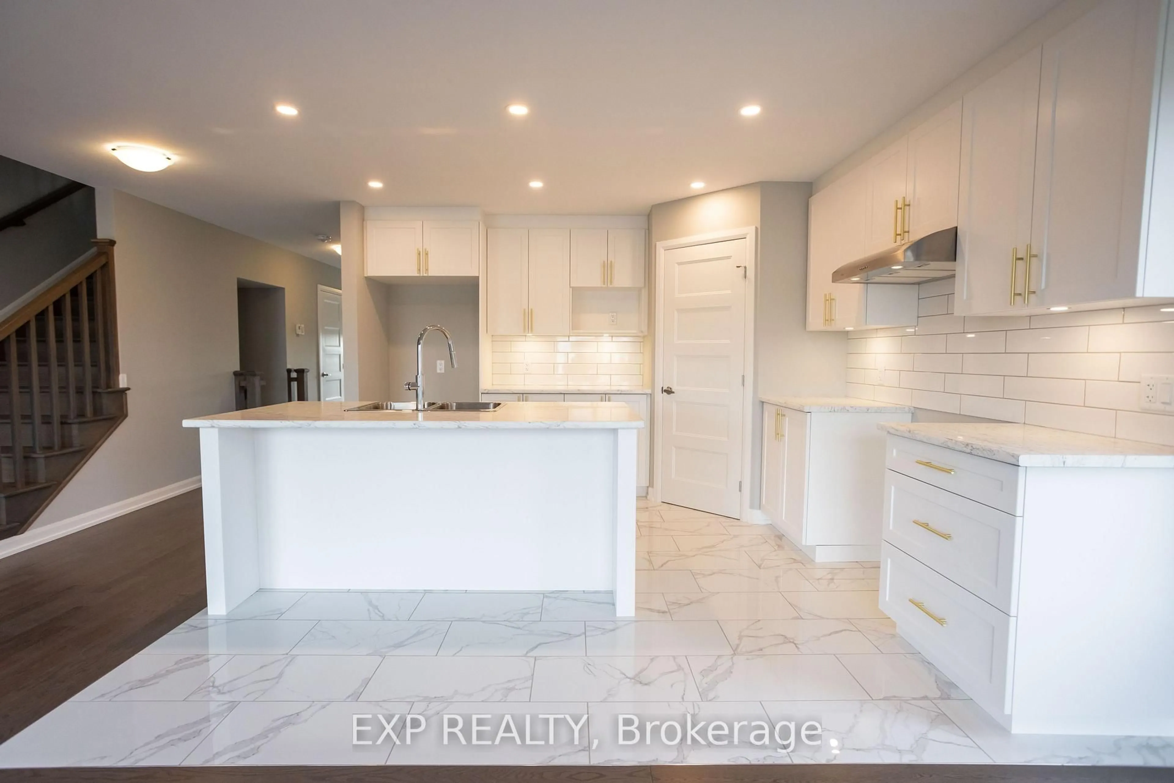 Open concept kitchen, ceramic/tile floor for 691 Chillon St, Alfred and Plantagenet Ontario K0A 3K0