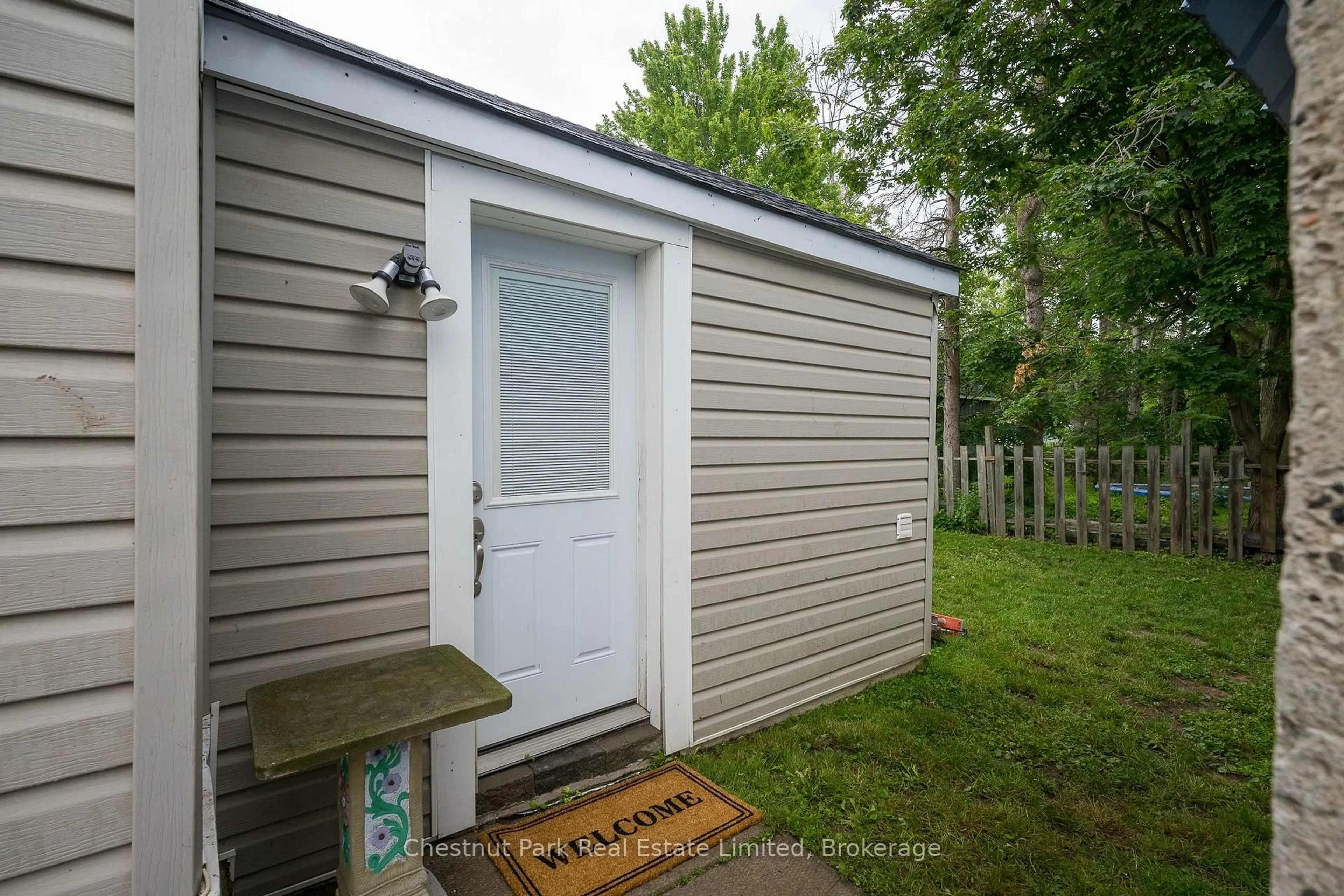 Shed for 201 Centre St, Greater Napanee Ontario K7R 1N7
