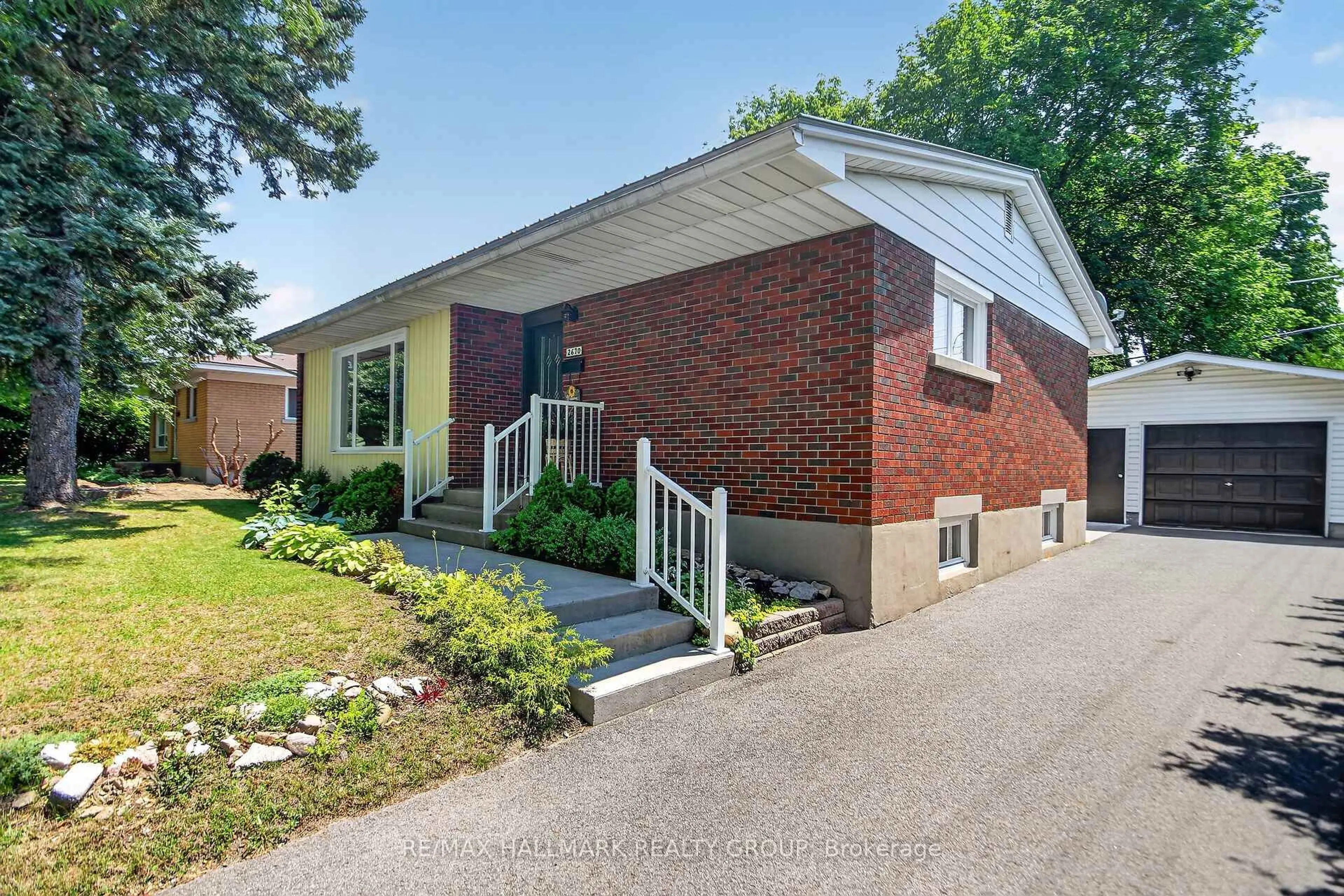 Home with brick exterior material, street for 2670 Iris St, Ottawa Ontario K2C 1E5
