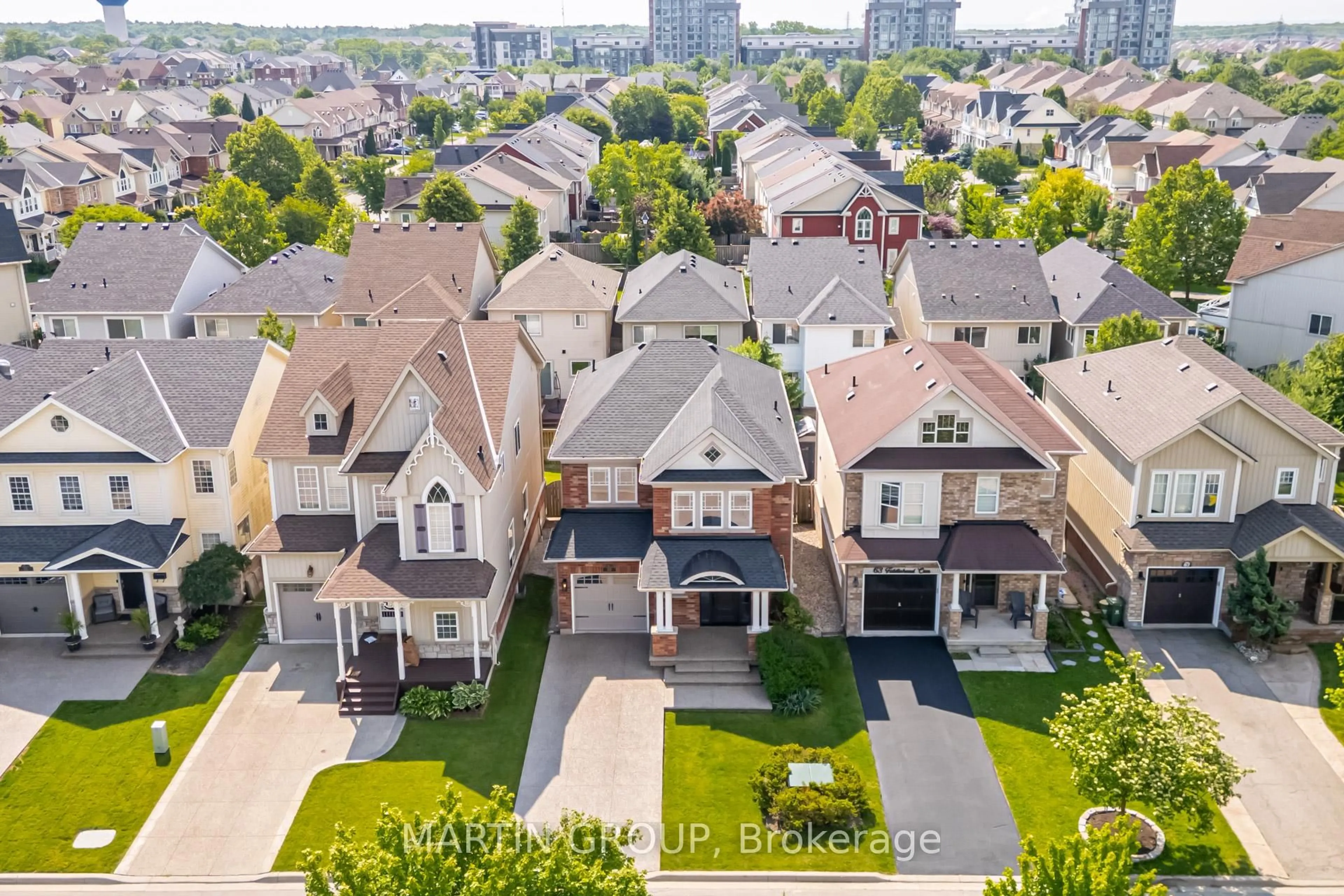 A pic from outside/outdoor area/front of a property/back of a property/a pic from drone, street for 59 Fiddlehead Cres, Hamilton Ontario L0R 2H8