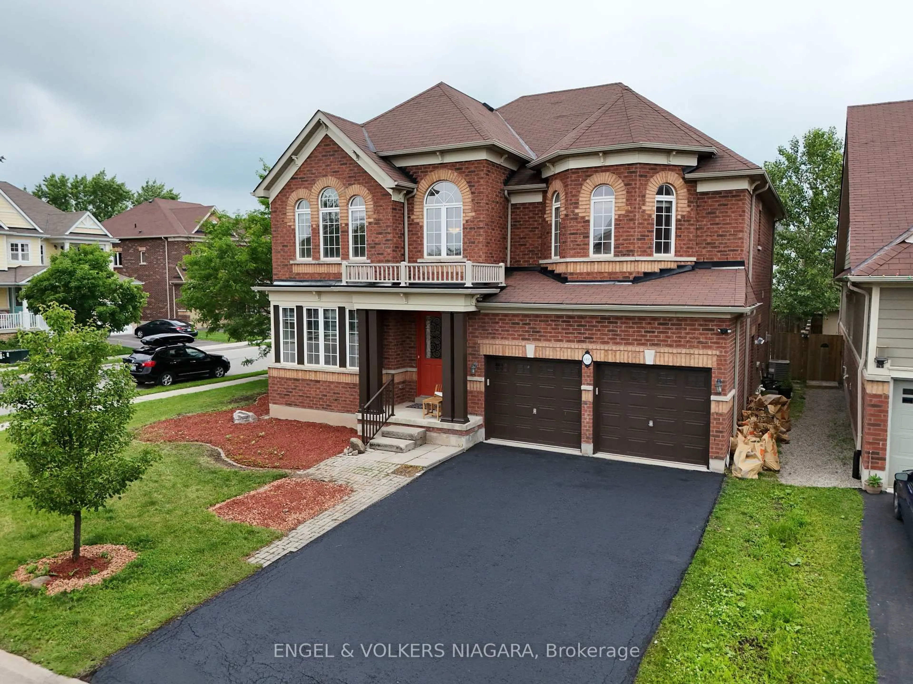Home with brick exterior material, street for 4495 Saw Mill Dr, Niagara Falls Ontario L2G 0G1