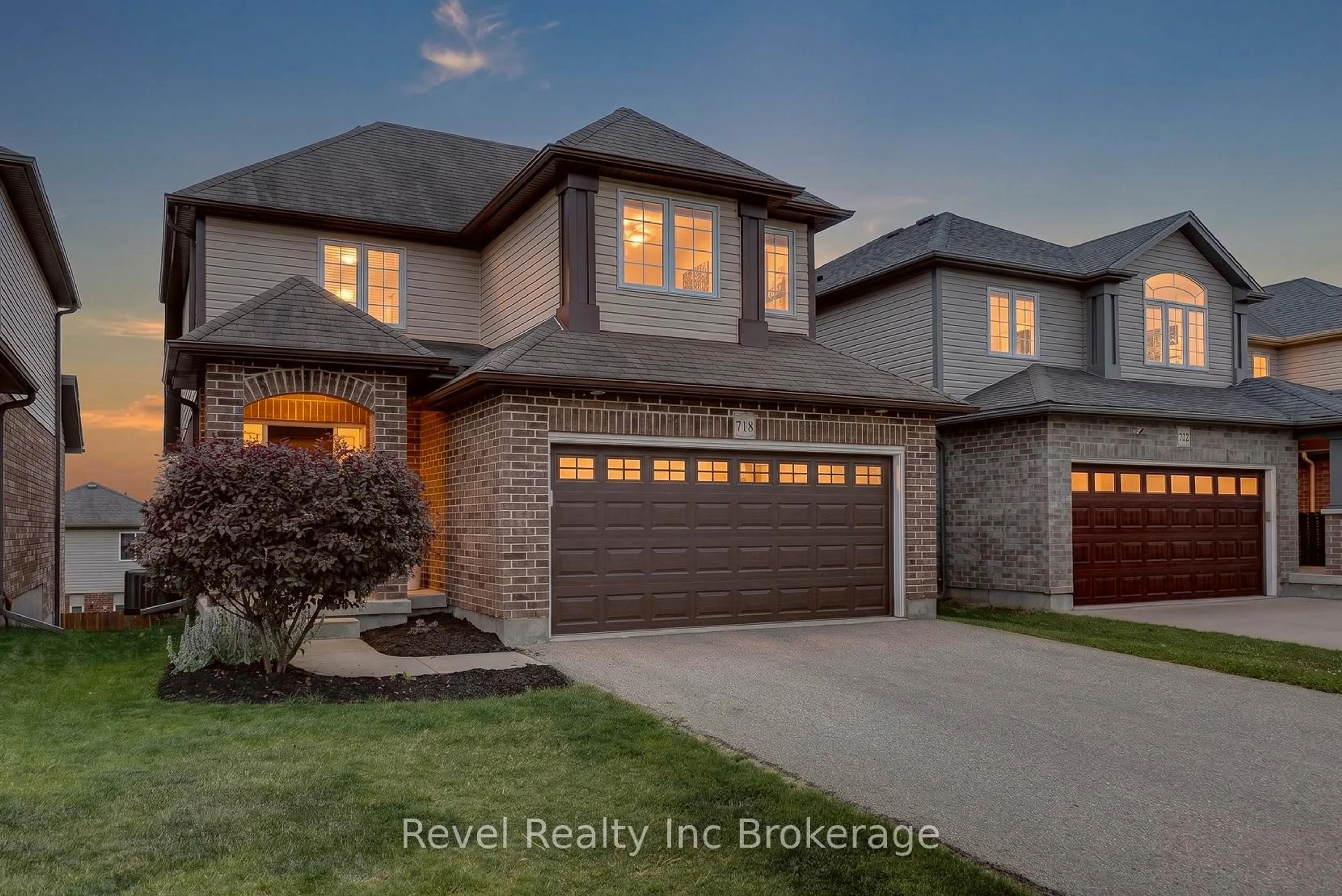 Home with brick exterior material, street for 718 Frontenac Cres, Woodstock Ontario N4V 0B1