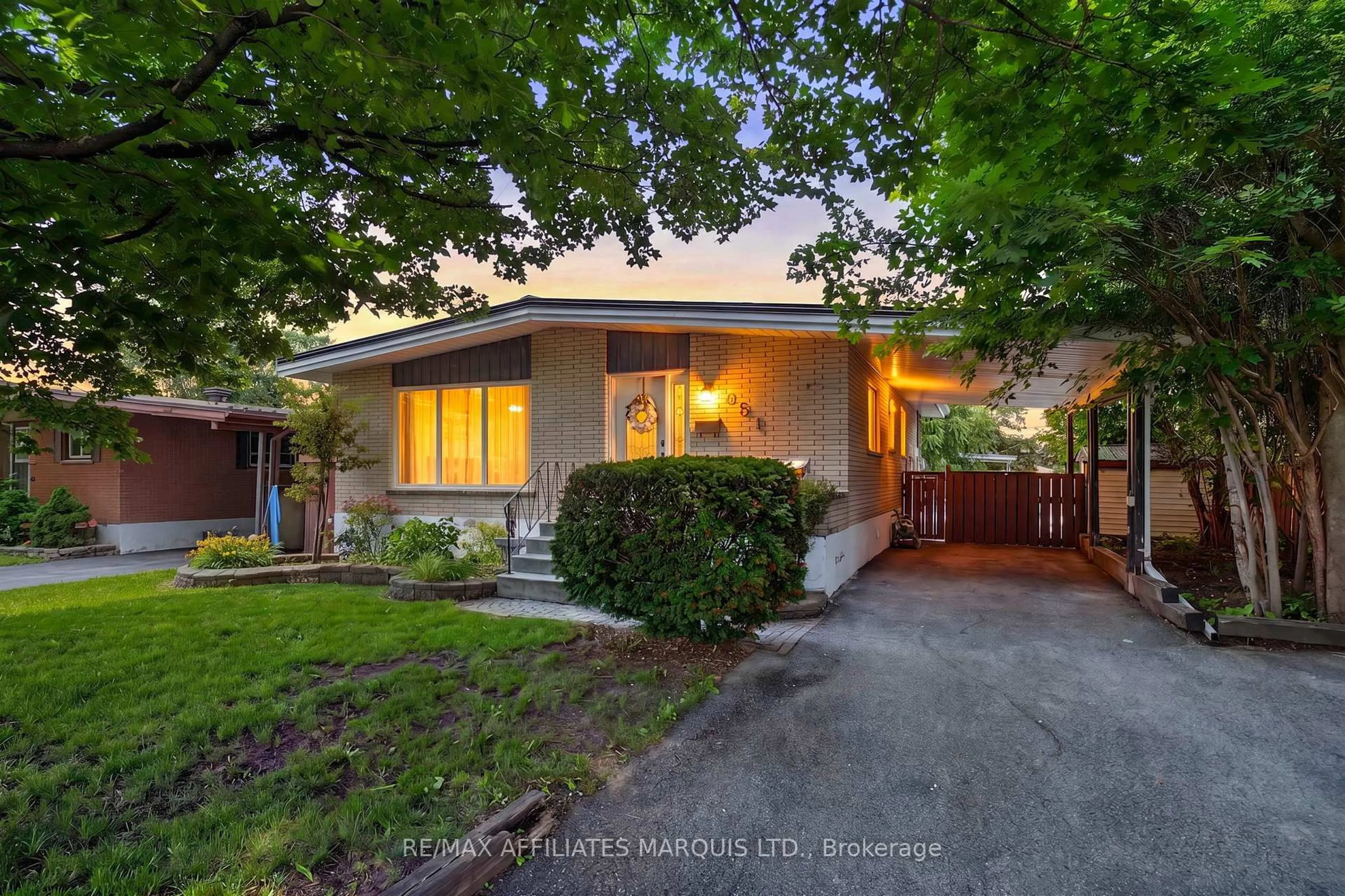 Unknown for 438 Beach Ave, Cornwall Ontario K6H 5P1