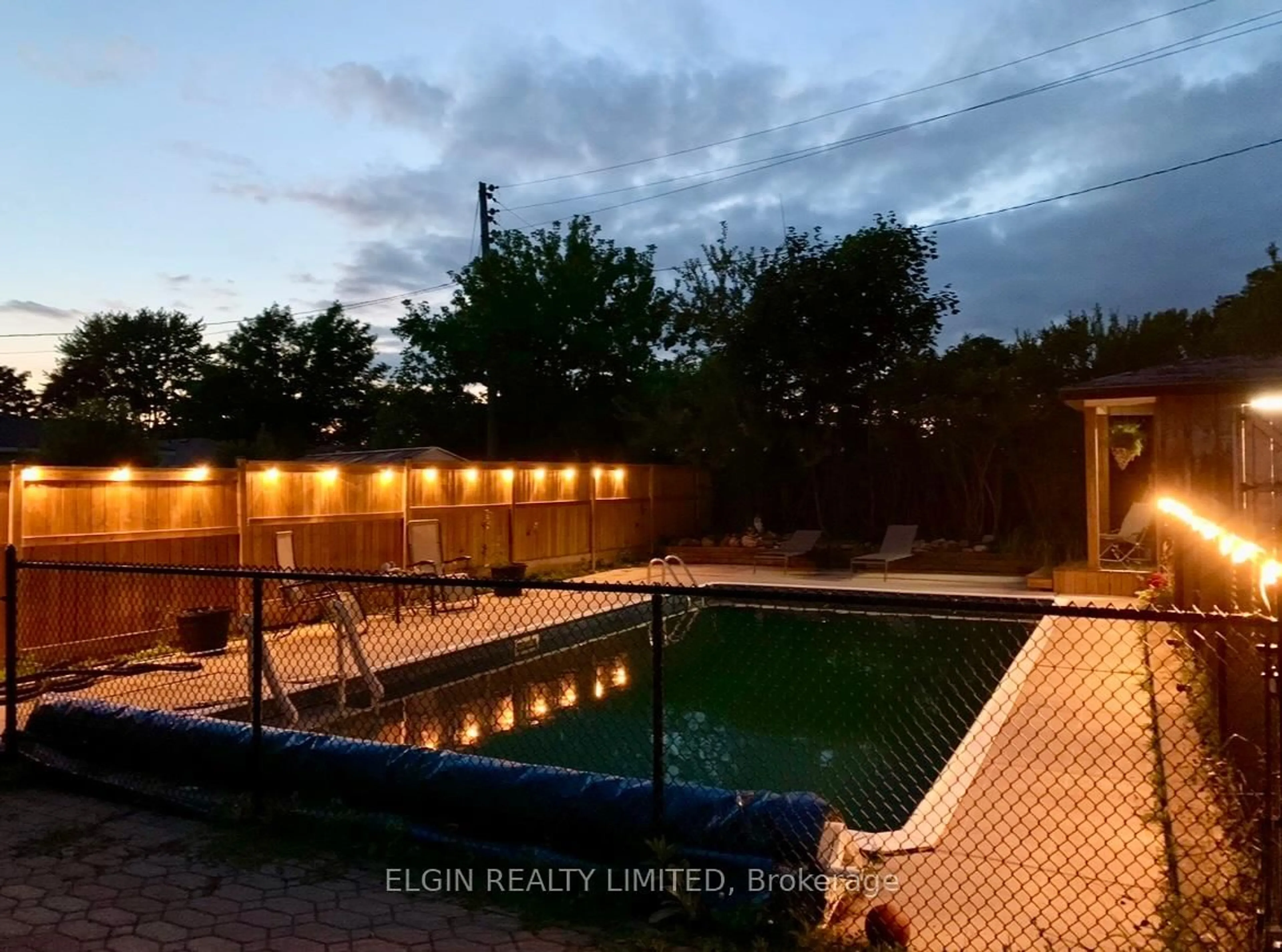 Pool for 66 Aldborough Ave, St. Thomas Ontario N5R 5H2
