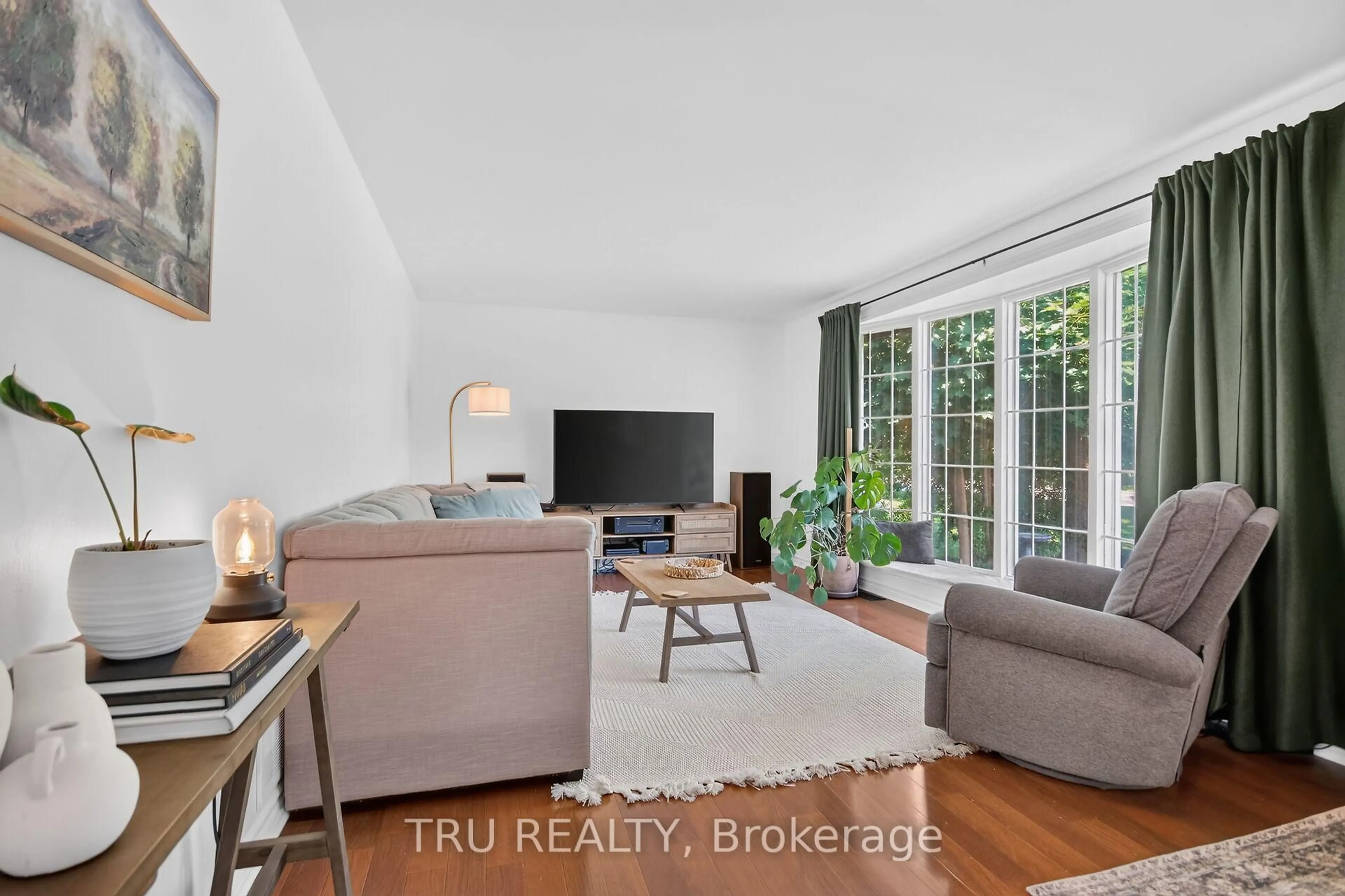 Living room with furniture, unknown for 123 Main St, North Dundas Ontario K0A 2R0