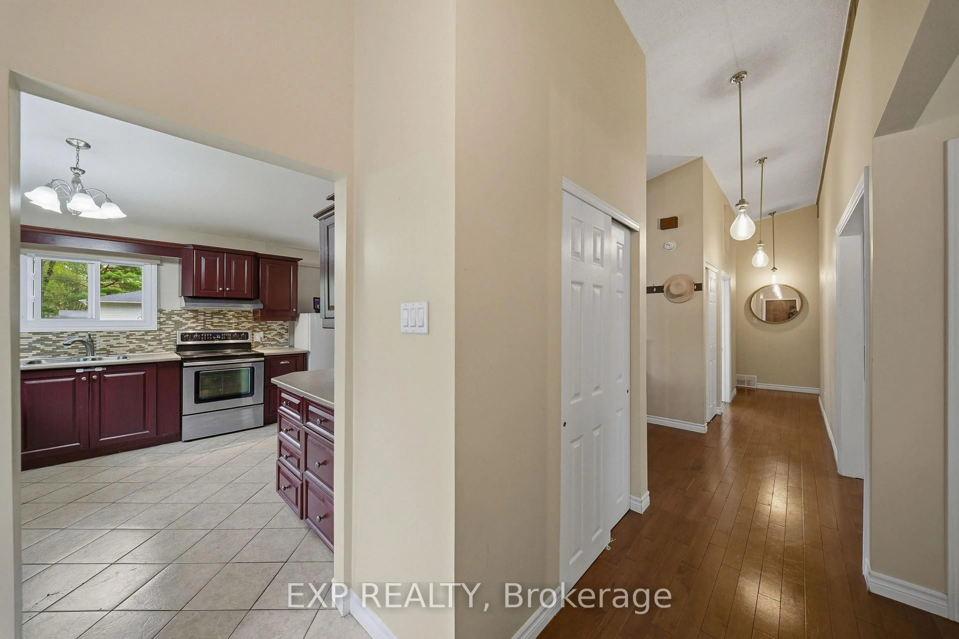 Unknown for 136 Resthaven Ave, Ottawa Ontario K0A 3M0