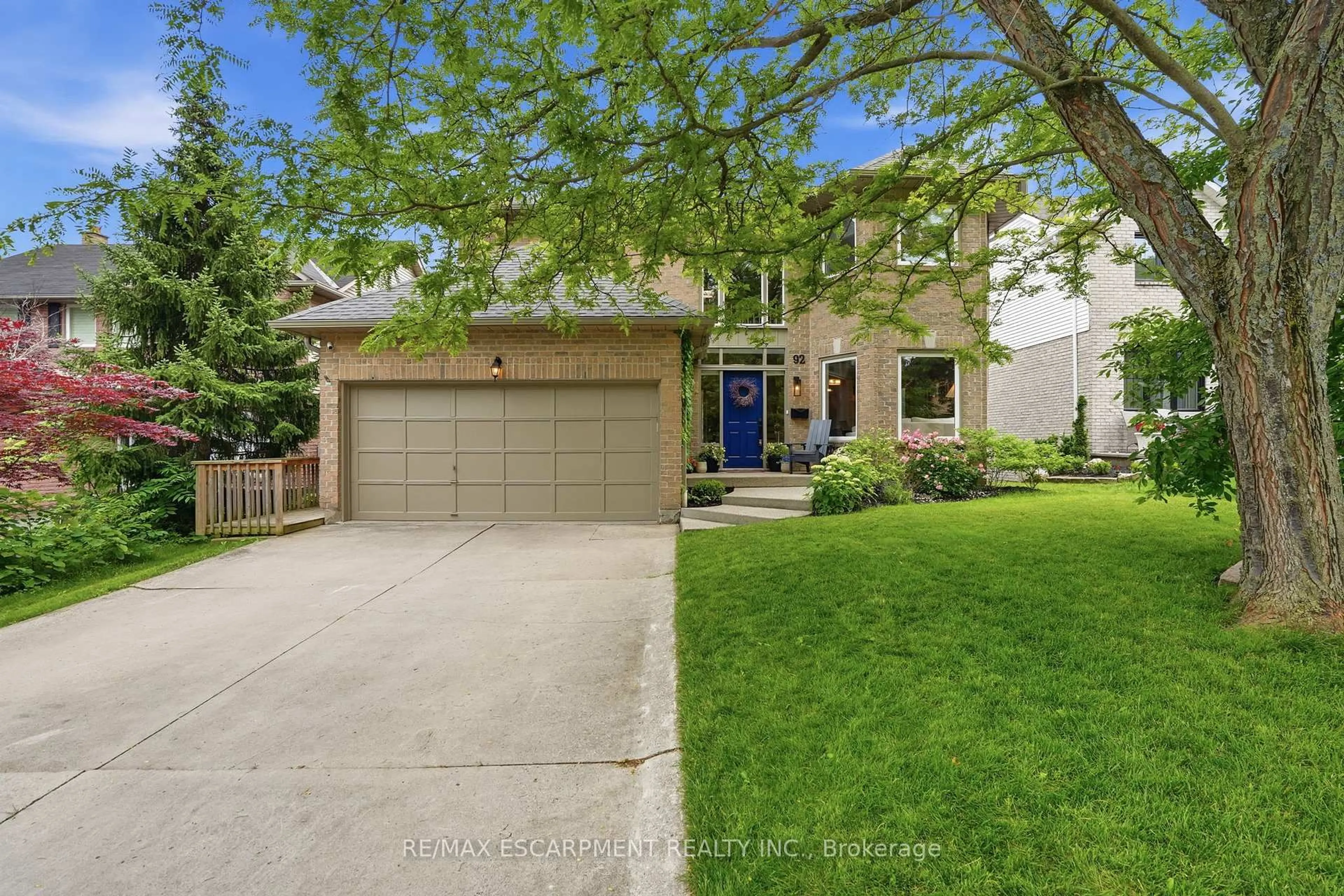Home with brick exterior material, street for 92 Jerome Park Dr, Hamilton Ontario L9H 6H3