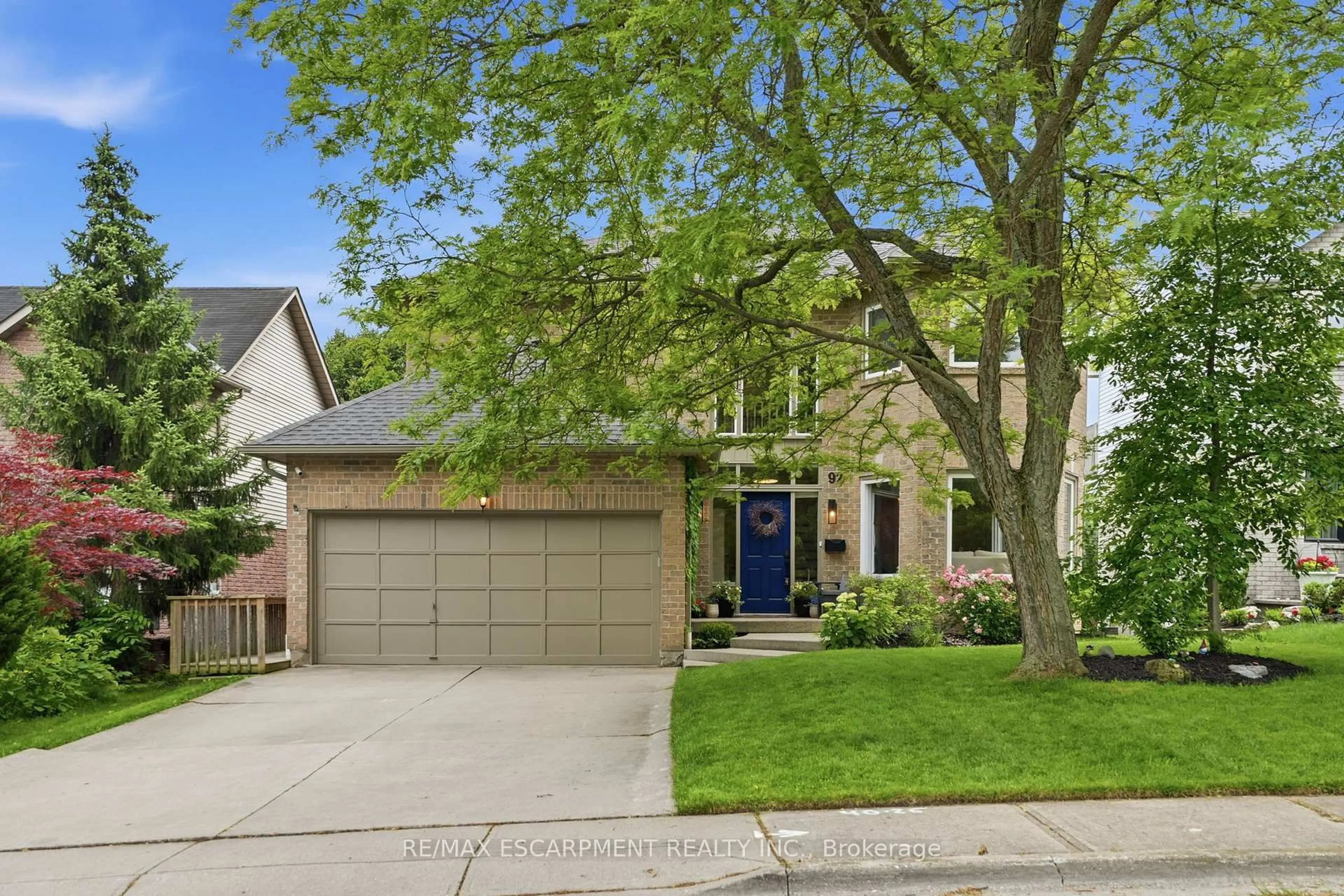 Home with brick exterior material, street for 92 Jerome Park Dr, Hamilton Ontario L9H 6H3