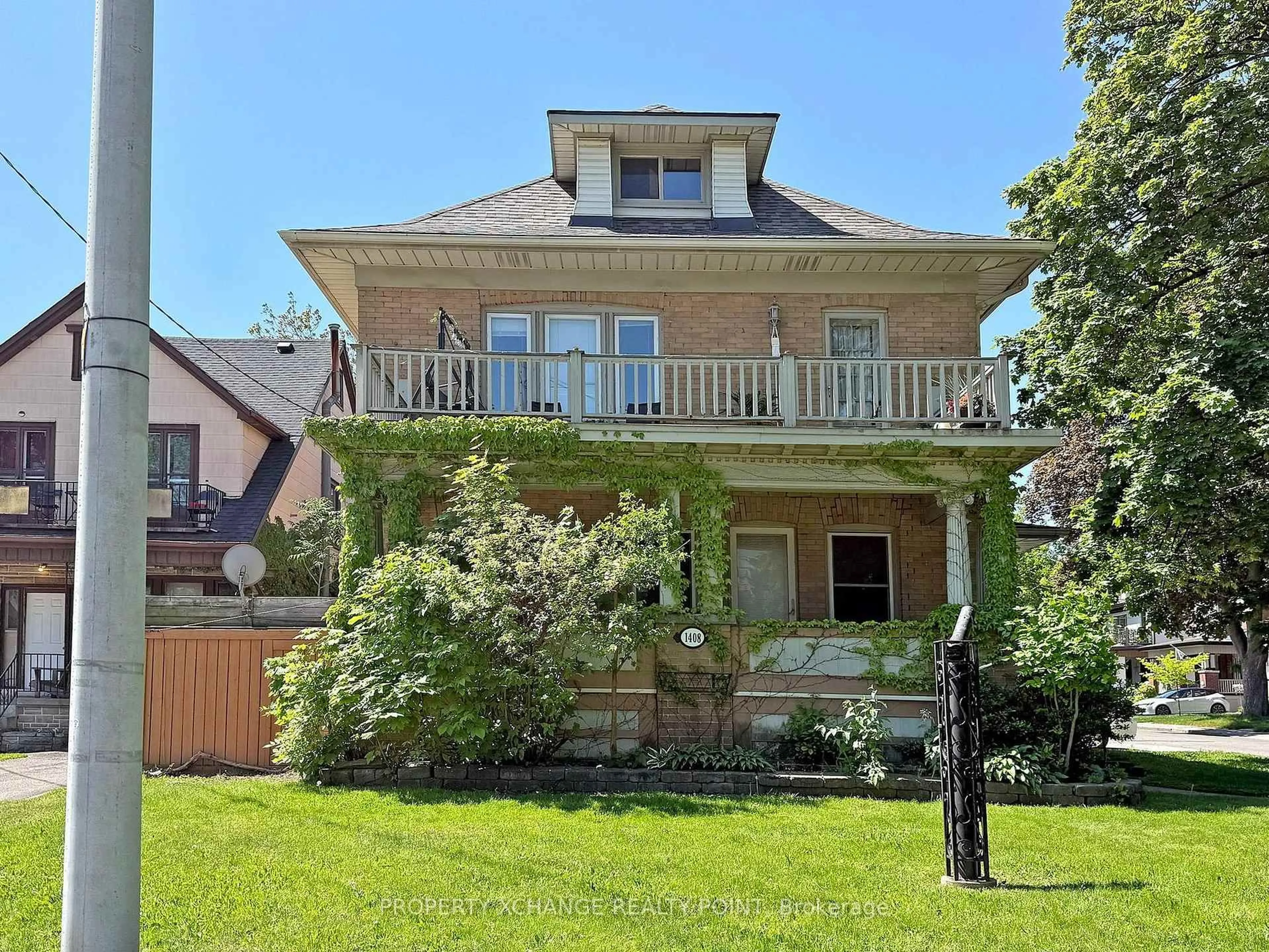 Home with brick exterior material, street for 1408 King St, Hamilton Ontario L8M 1H8