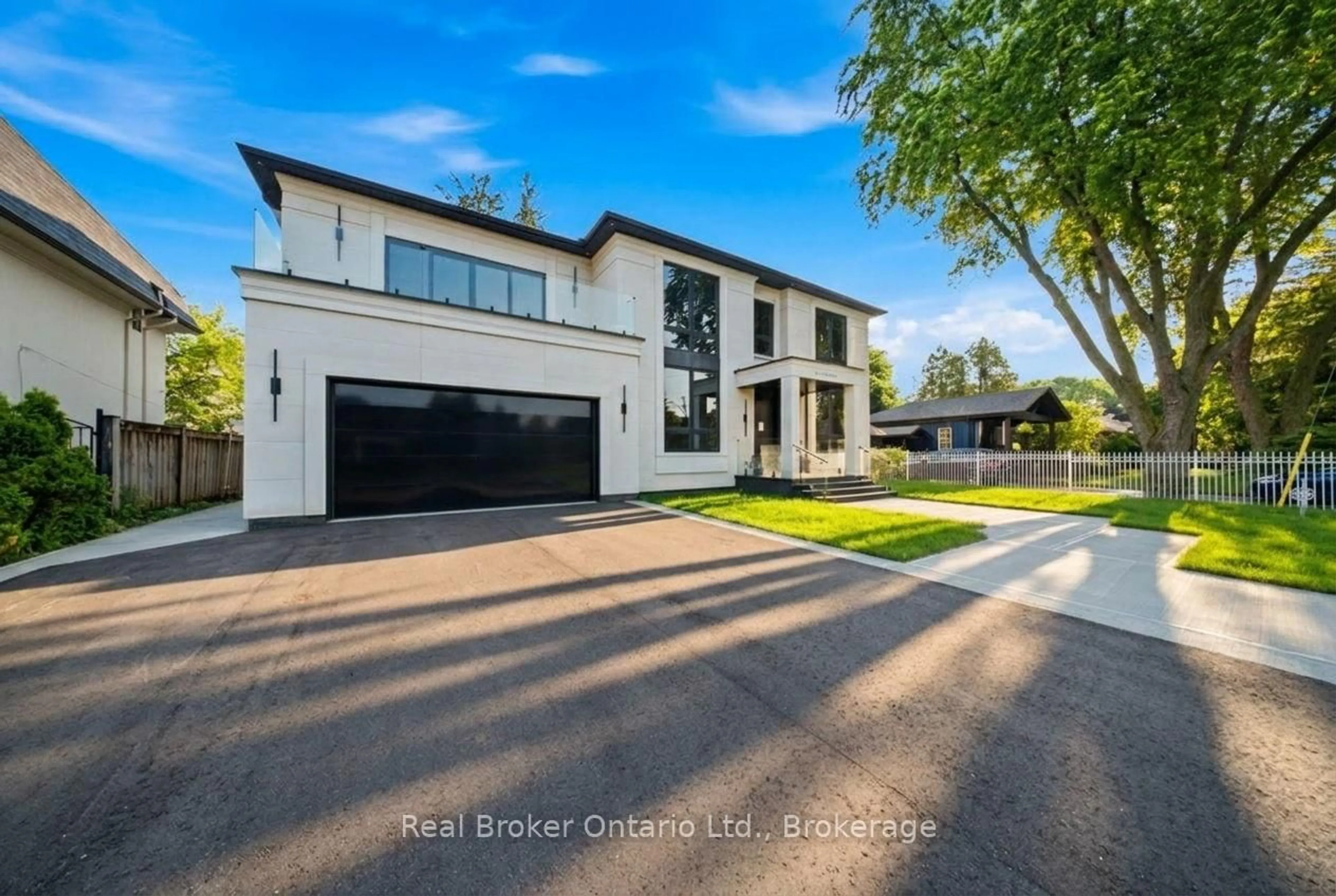 Home with brick exterior material, street for 61 Floresta Crt, Hamilton Ontario L9G 1R6