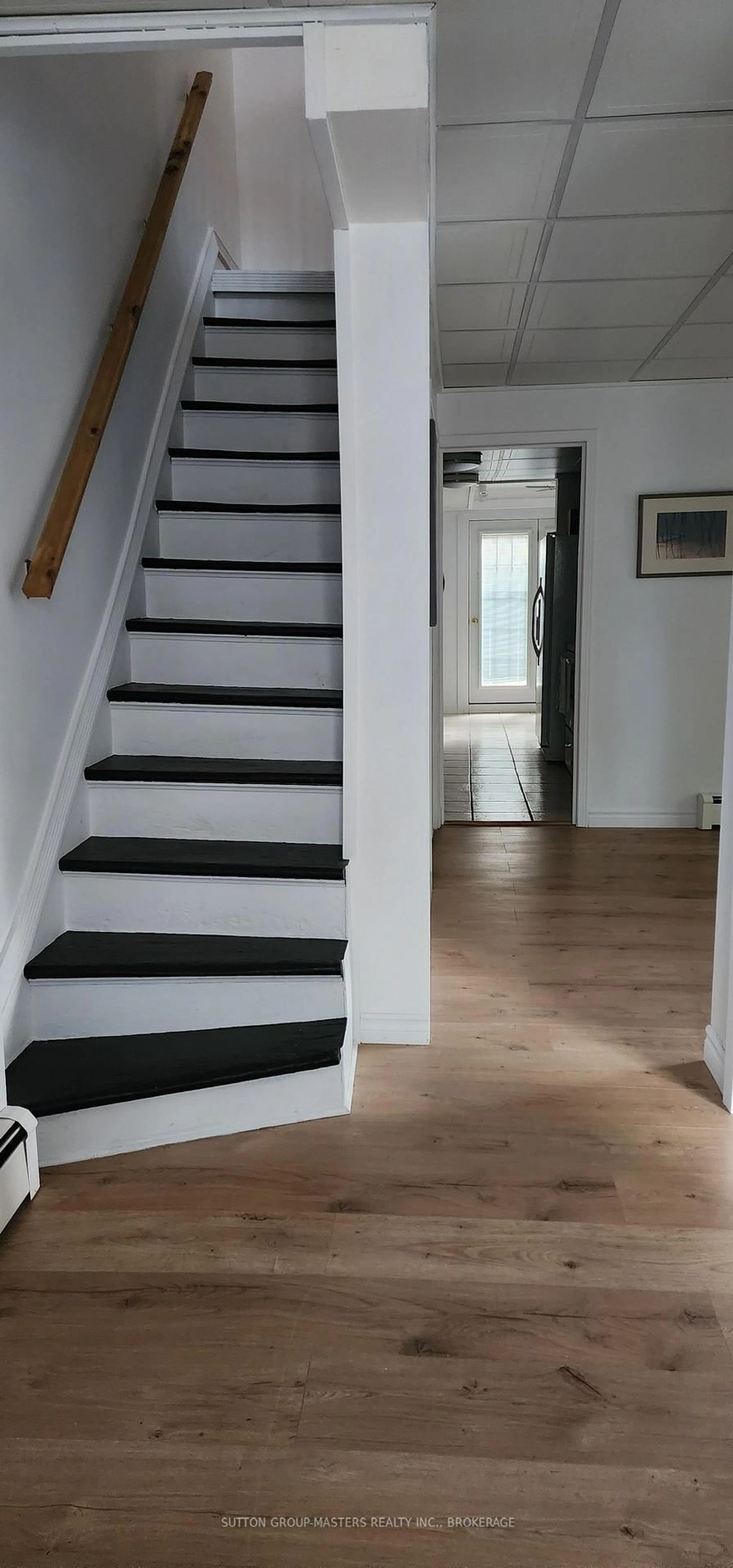 Stairs for 16 Corrigan St, Kingston Ontario K7K 1S4
