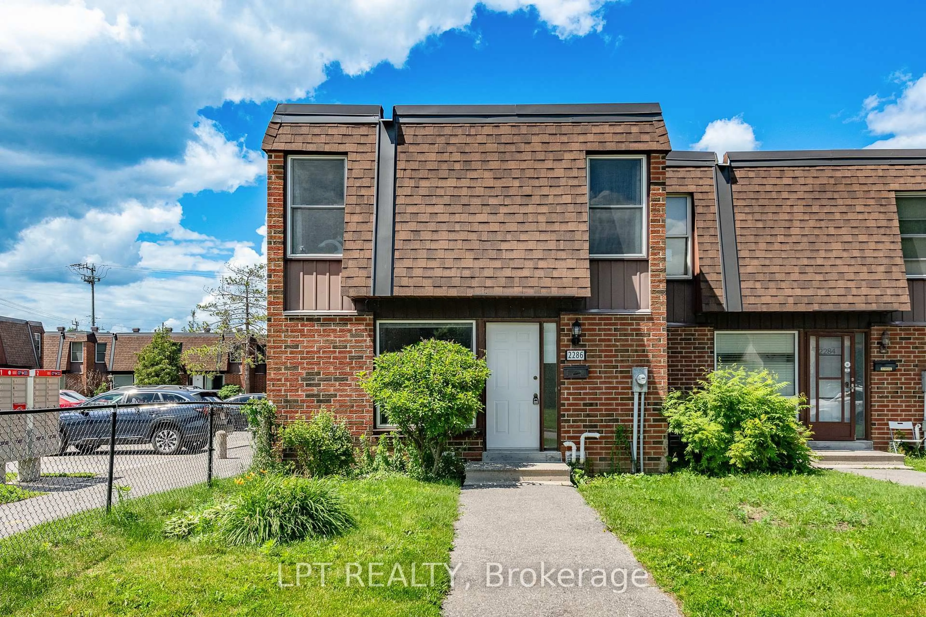 Home with brick exterior material, street for 2286 COTTERS Cres, Ottawa Ontario K1V 8Y6
