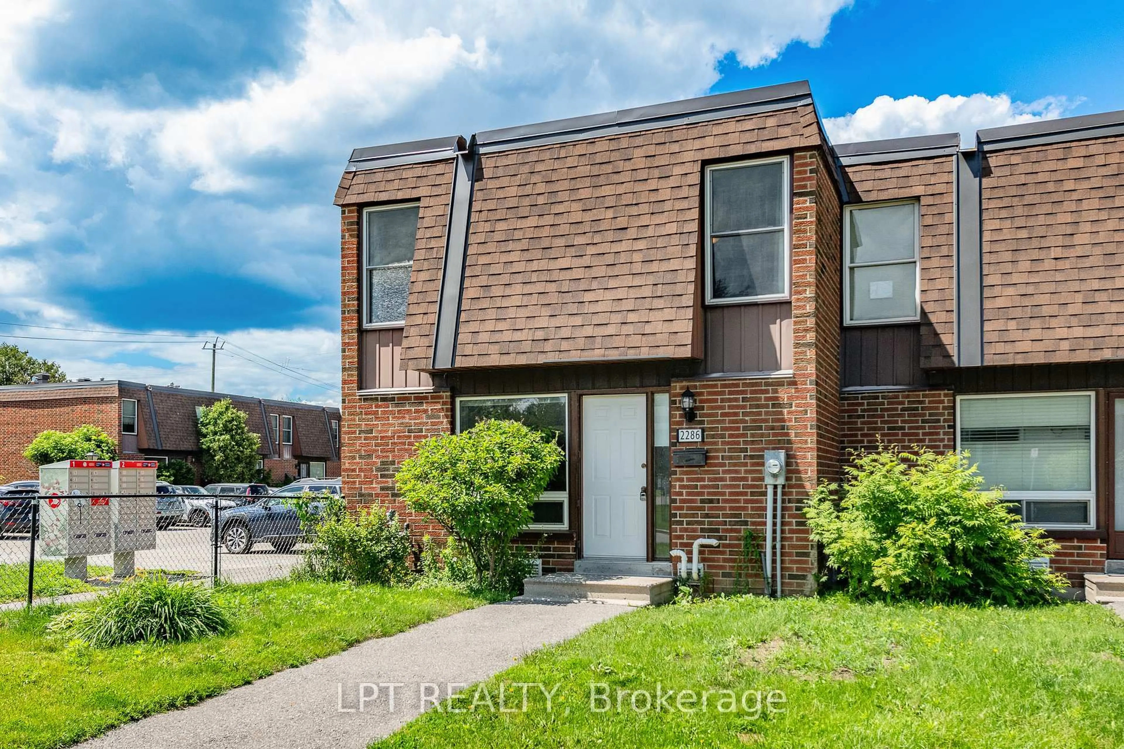 Home with brick exterior material, street for 2286 COTTERS Cres, Ottawa Ontario K1V 8Y6
