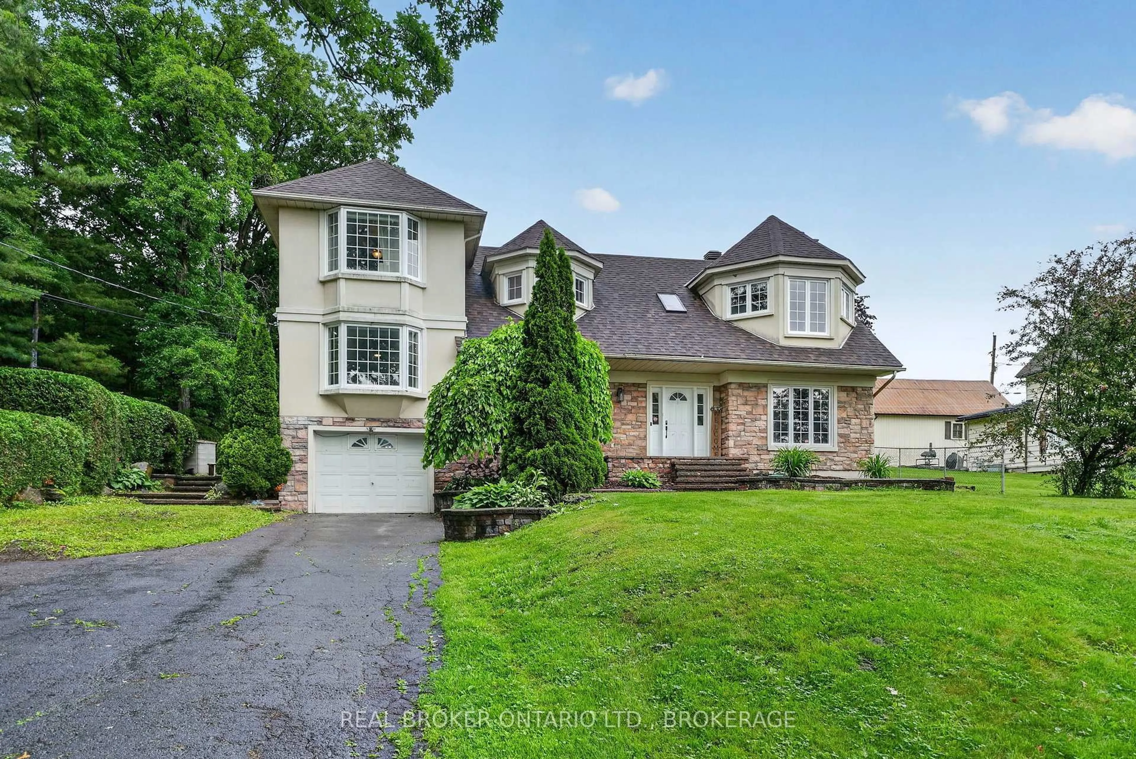 Unknown for 18445 Anderson Dr, South Glengarry Ontario K6H 7J5