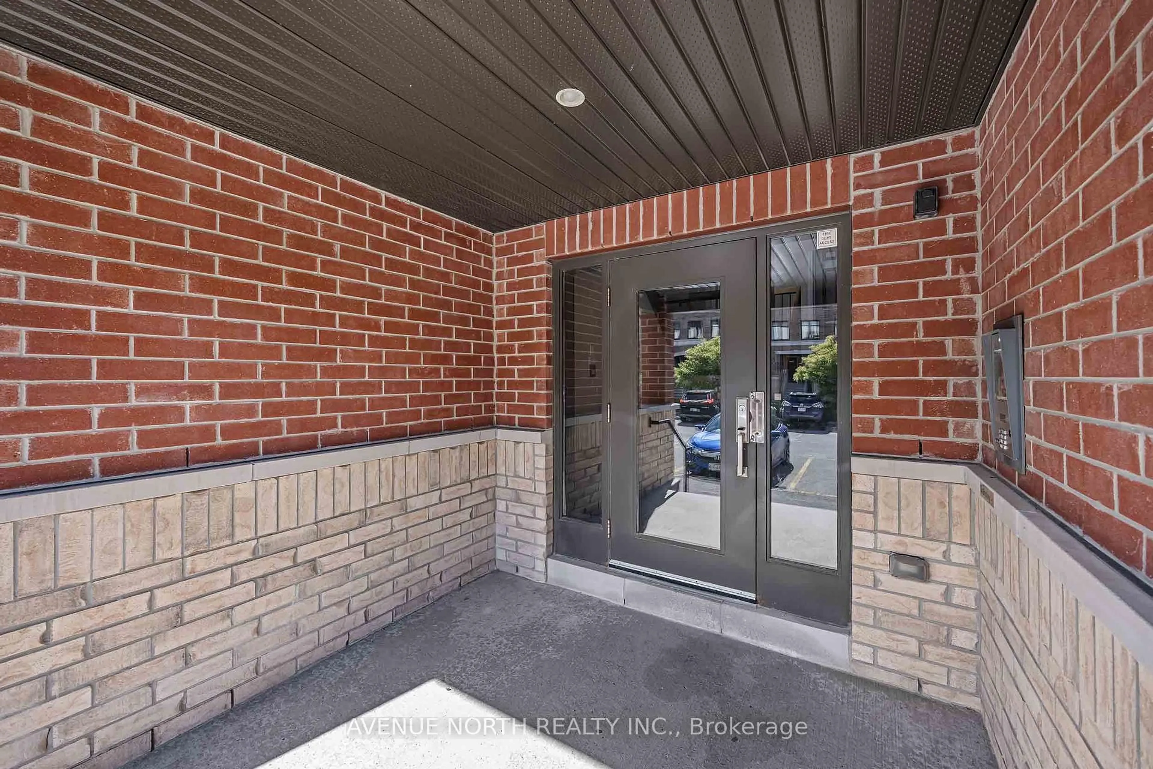 Unknown for 135 Bluestone Private #7, Ottawa Ontario K4A 0X7