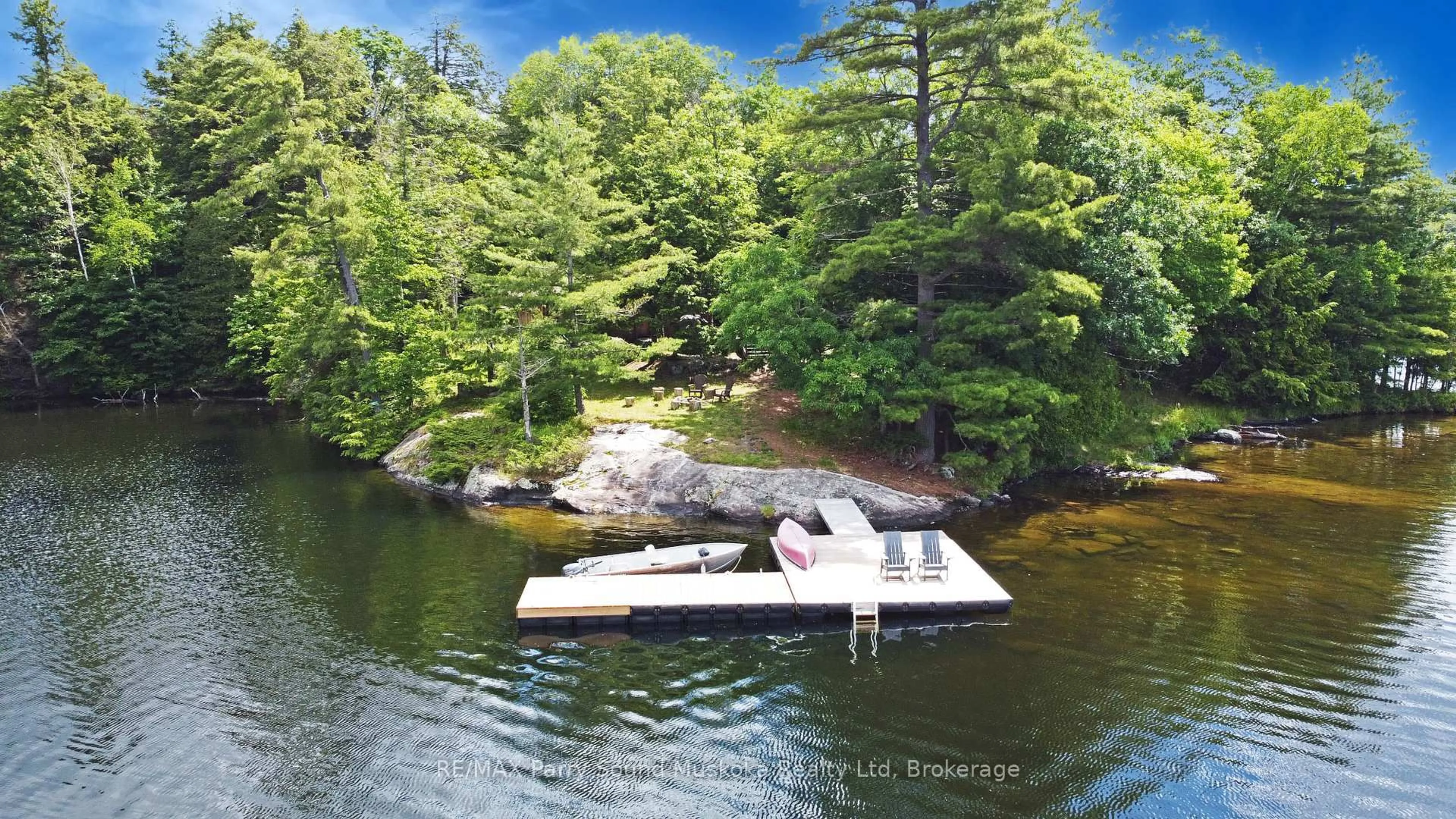 A pic from outside/outdoor area/front of a property/back of a property/a pic from drone, water/lake/river/ocean view for 215 Crane Lake Water, The Archipelago Ontario P2A 0B7